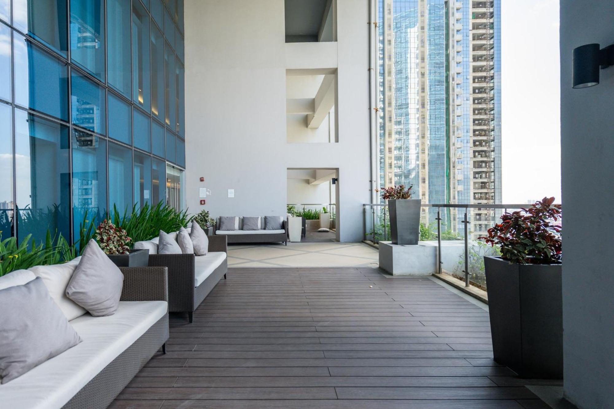 Great Value In Uptown Parksuites Bgc 1br,washer,netflix * Manila