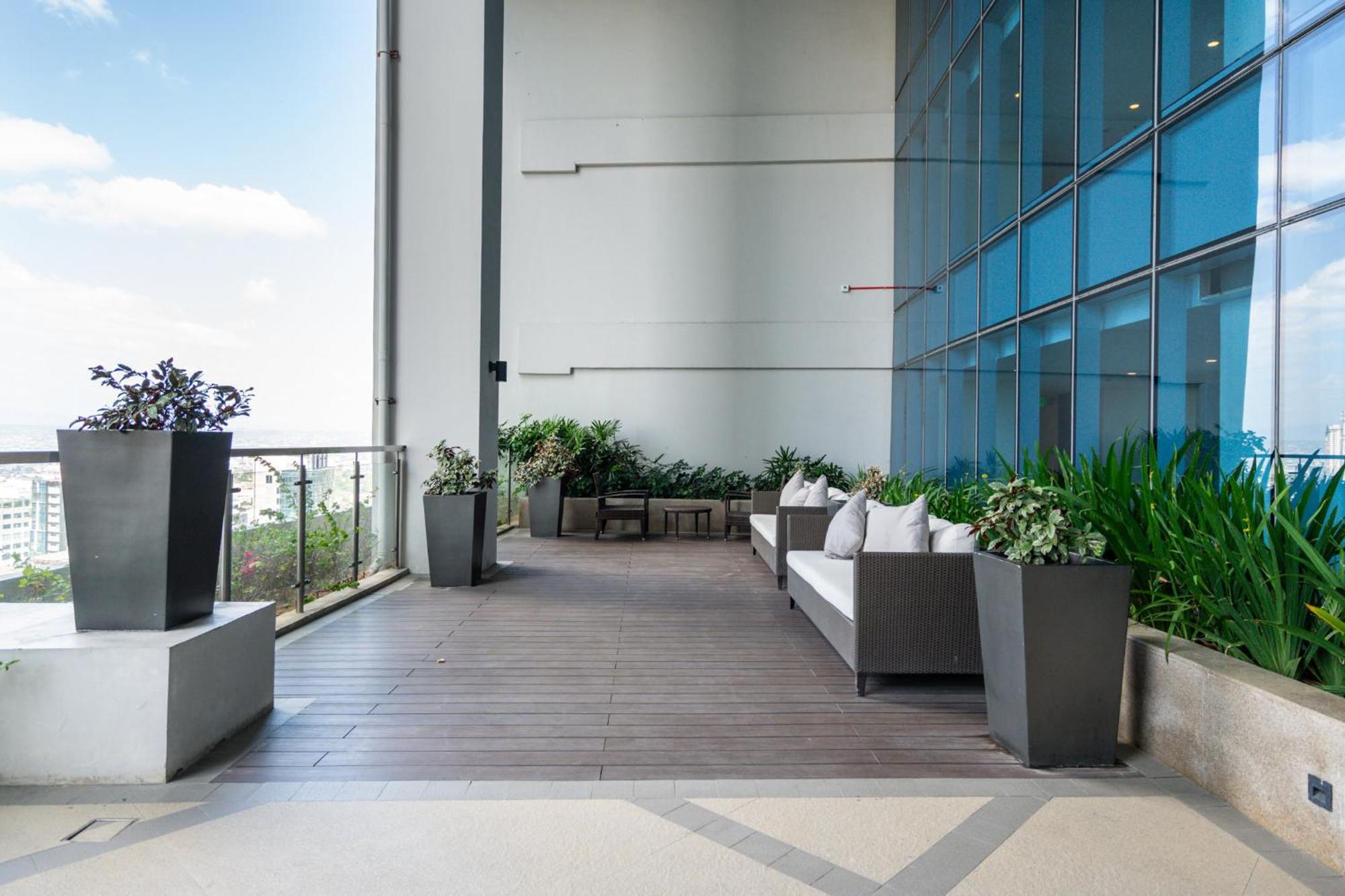 Great Value In Uptown Parksuites Bgc 1br,washer,netflix