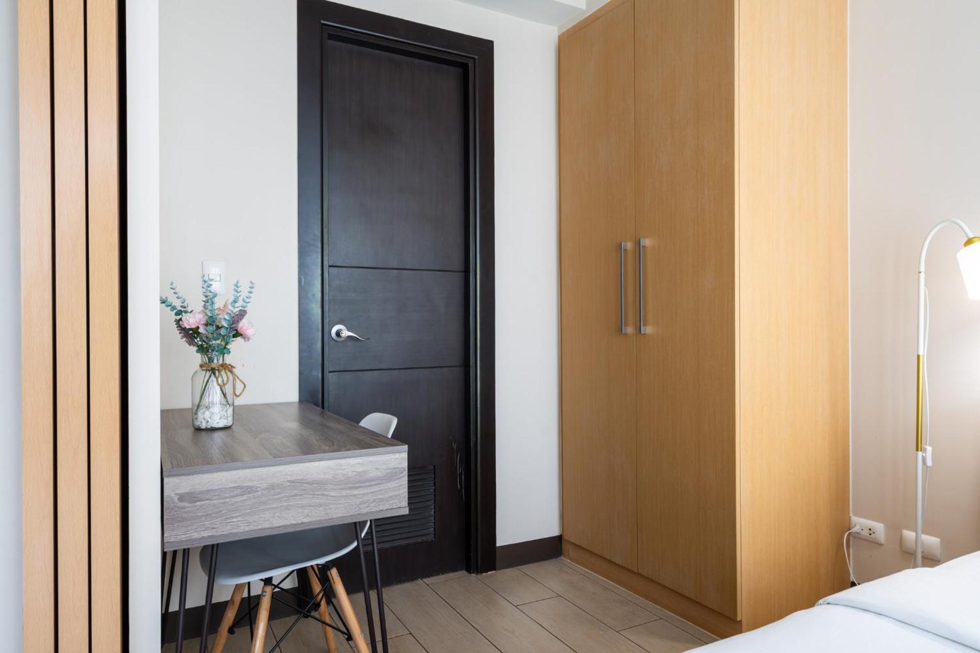 Apartment Great Value In Uptown Parksuites Bgc 1br,washer,netflix