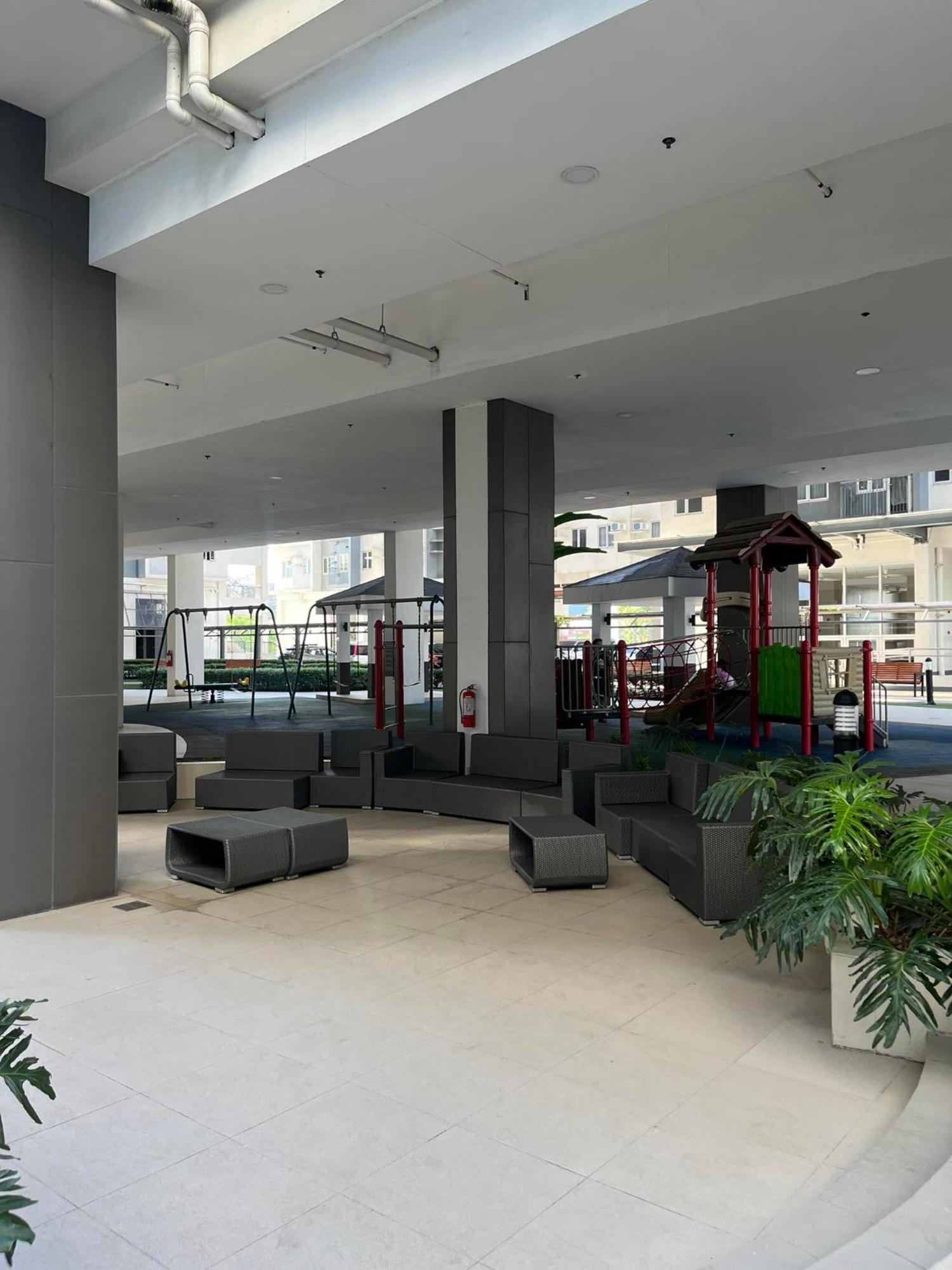 Metrostay.ph *