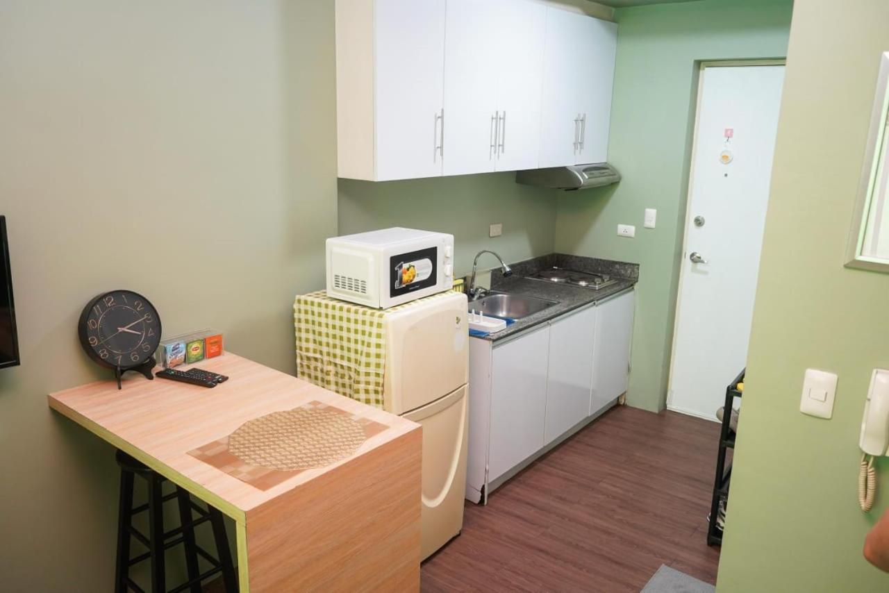 Apartment Beautiful 1-bedroom In Makati - Pool, Gym & Near Airport Manila