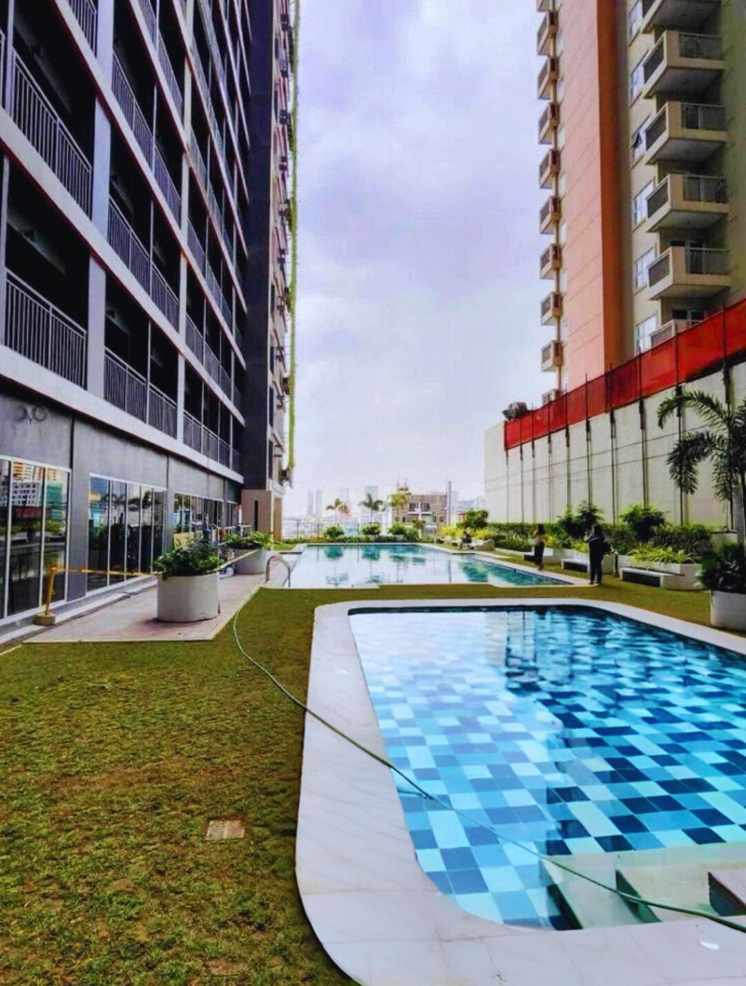 Modern Makati With Balcony & Cityscape Views * Manila