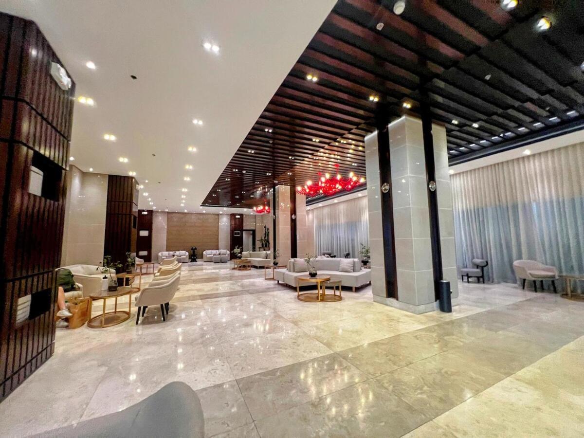 Modern Makati With Balcony & Cityscape Views Manila