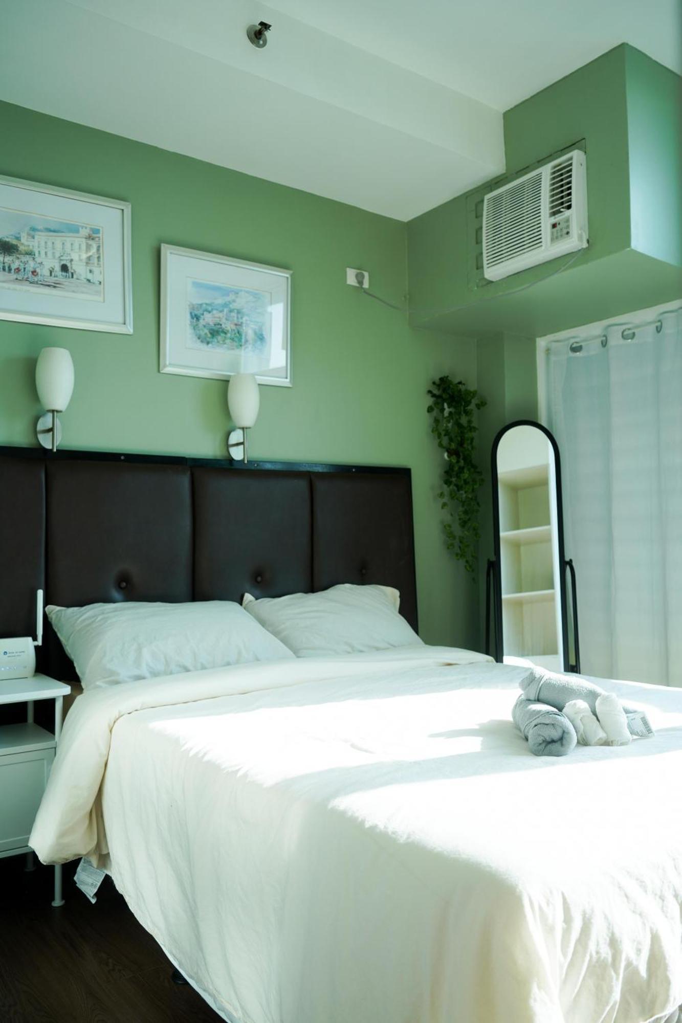 Beautiful 1-bedroom In Makati - Pool, Gym & Near Airport * Manila