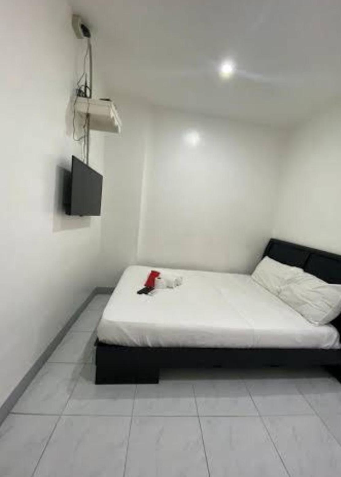 Reddoorz Near Sm Bicutan * Manila