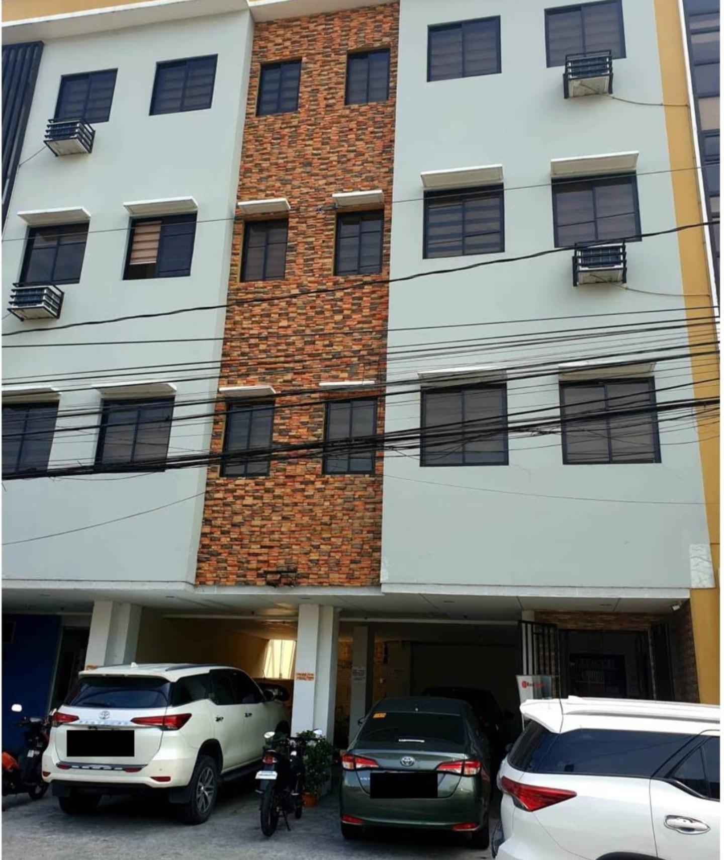 Reddoorz Near Sm Bicutan Apartment *
