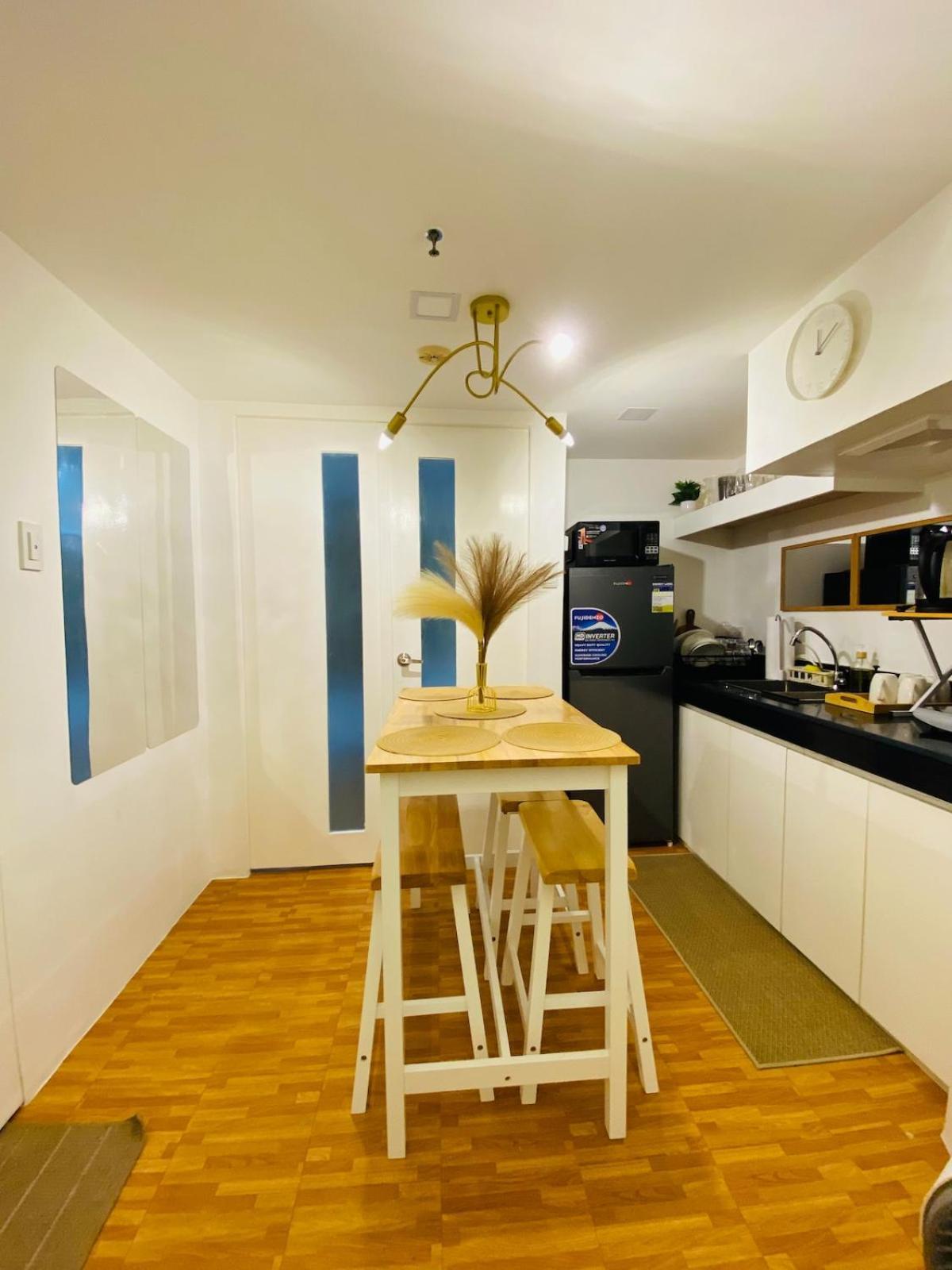 Cozyspaciousloft Near Mrt Apartment