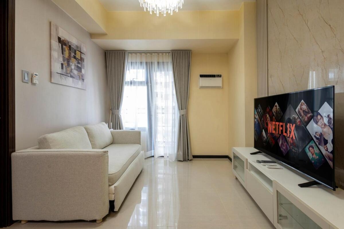 Executive 1br At Radiance Bay, Nearby Moa Apartment