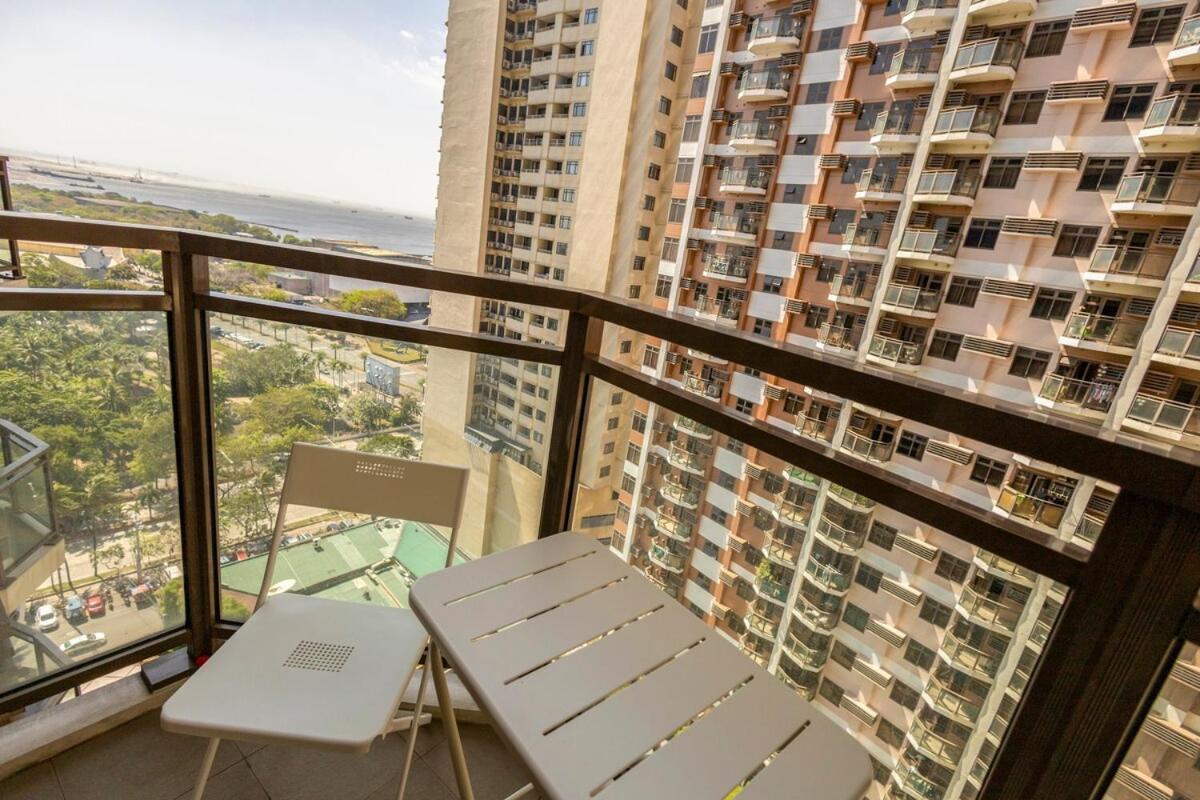 Apartment Executive 1br At Radiance Bay, Nearby Moa Manila