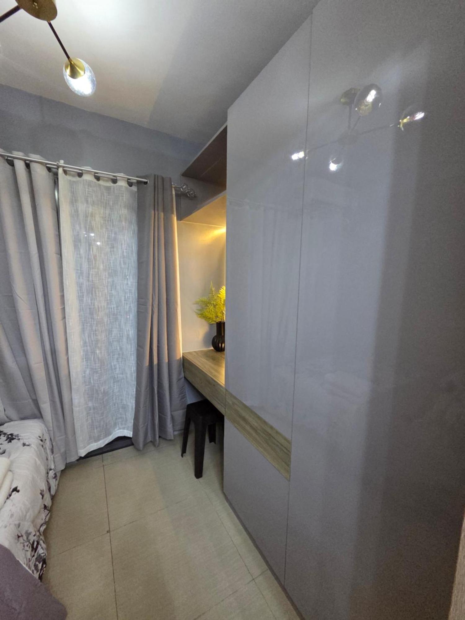 Cozy Corner At Shore 2 Apartment Manila