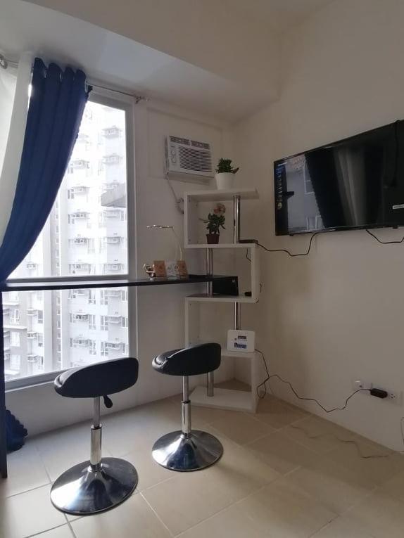 2br Pioneer Woodland Boni,mandaluyong Connected To Boni Mrt Station Aparthotel