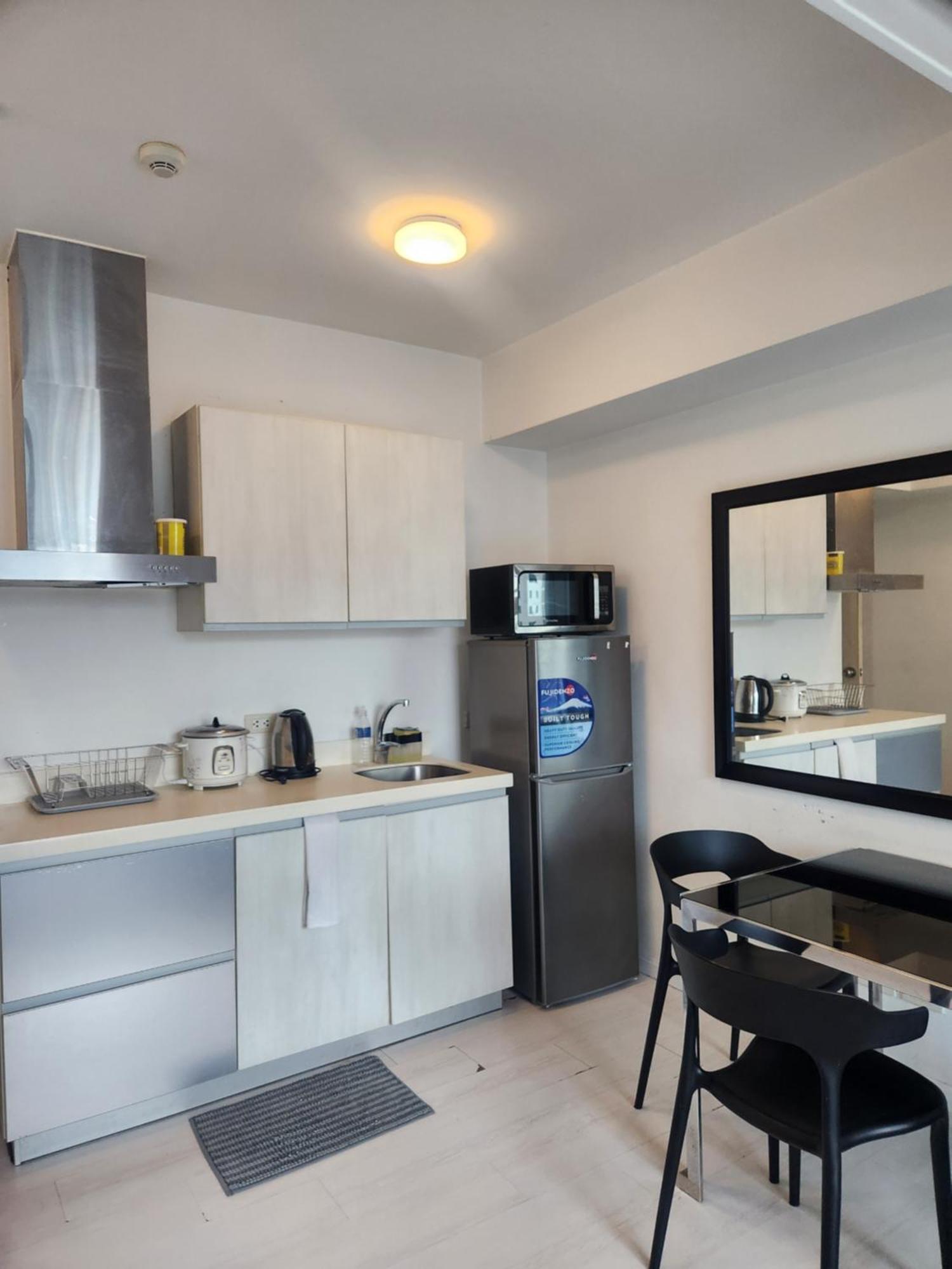 Azure Pasay By Amrs Near T3 Airport Apartment Manila