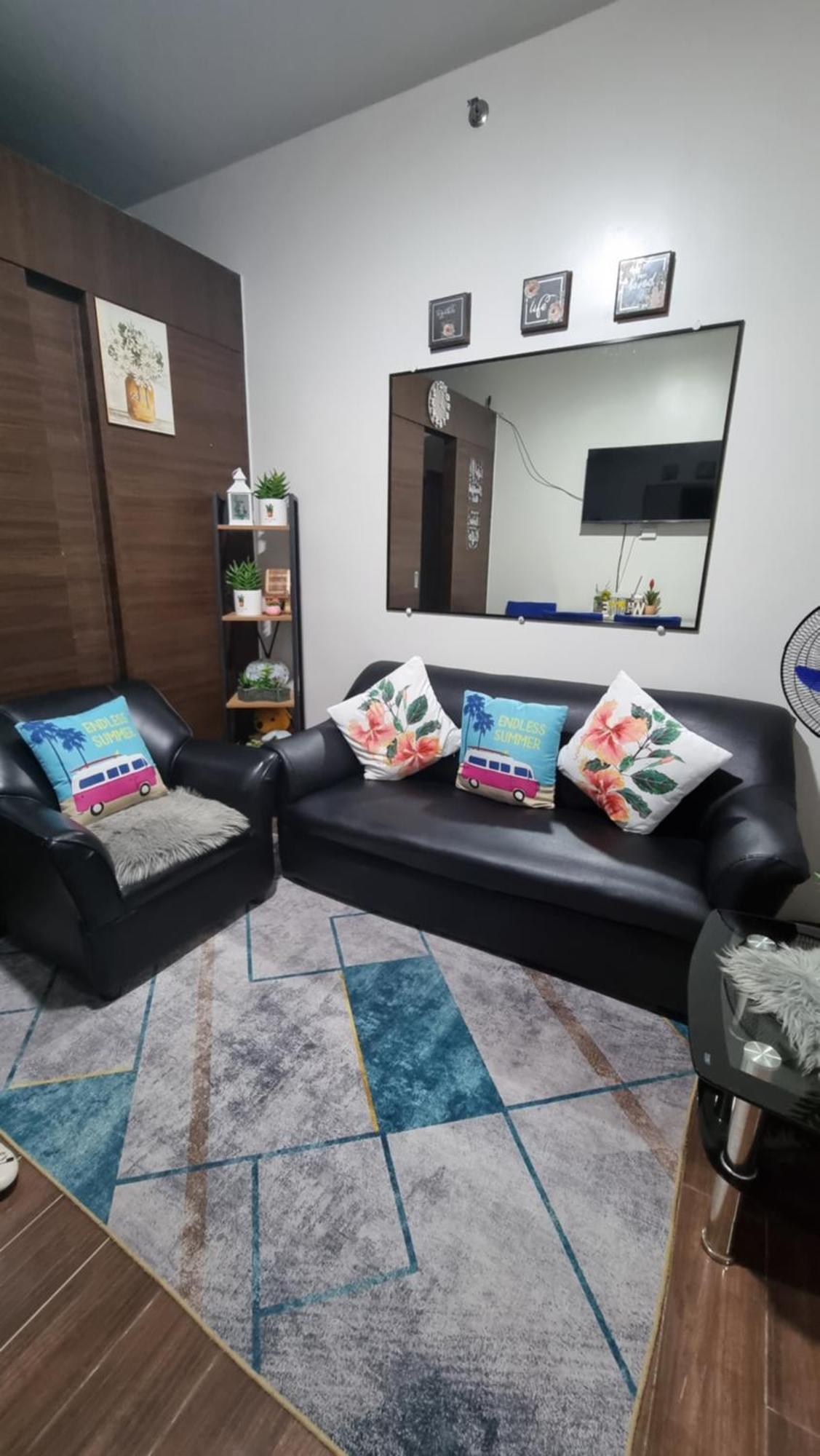 Marivic's Place At Air Residences Makati Apartment Manila