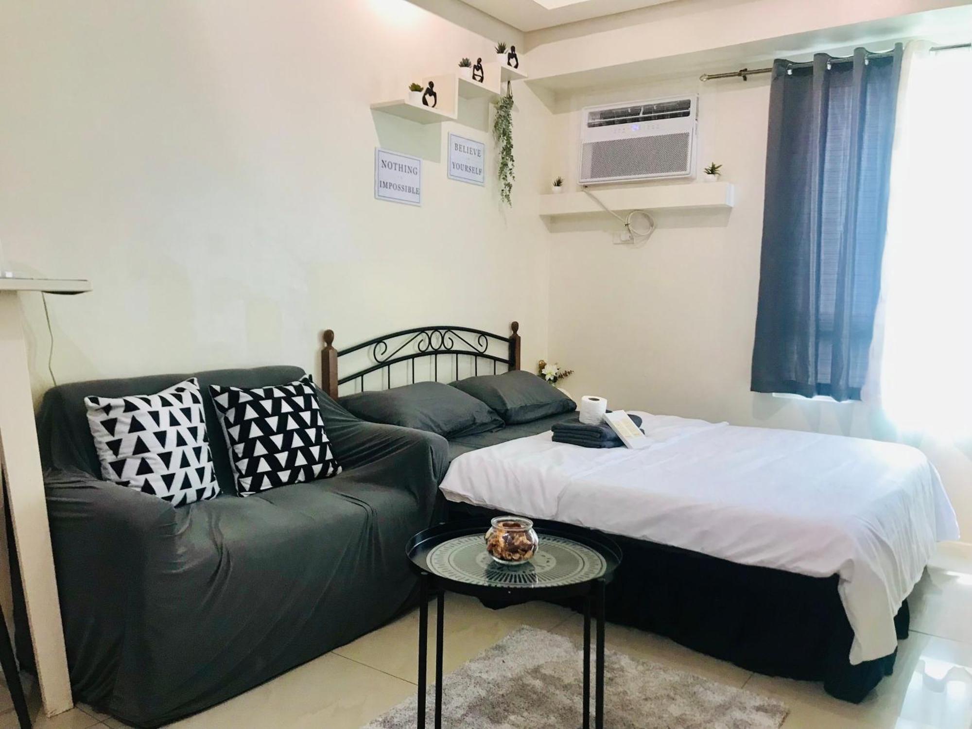 & Relax At Icon's Pad Apartment