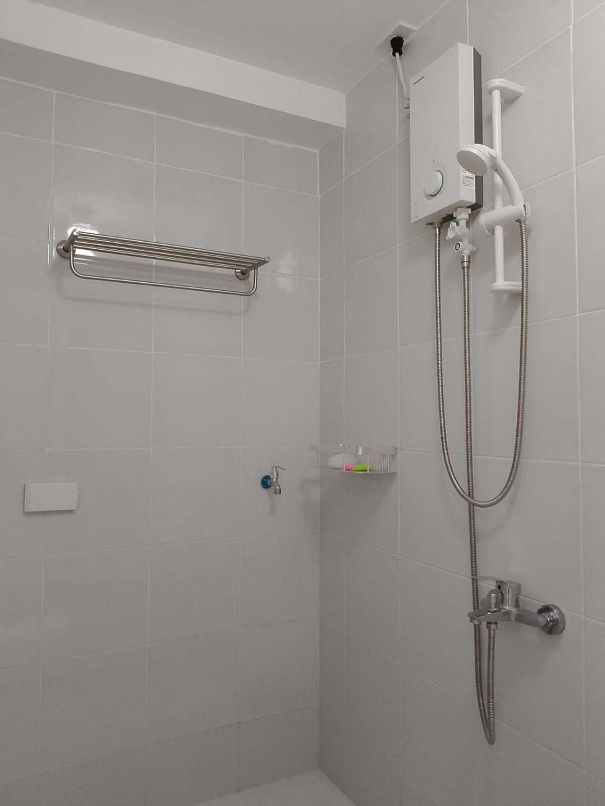 Apartment Urban Oasis With Skyline View Cylos Place Victoria Sports Tower *