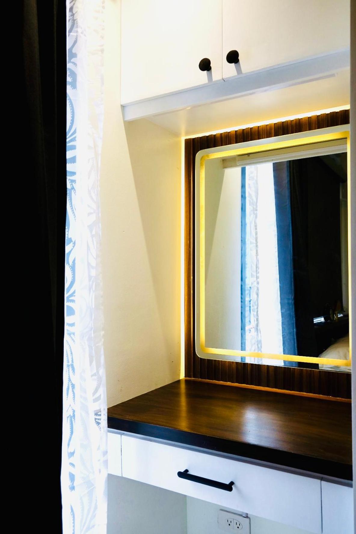 Aparthotel Serene At Shore Manila