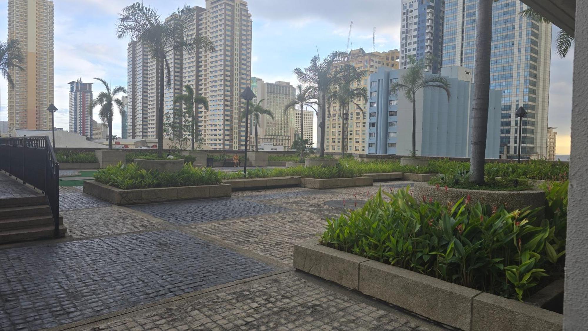 Condotel 2 Bedroom Connected To Robinson Mall By Tripleview Guest house Manila