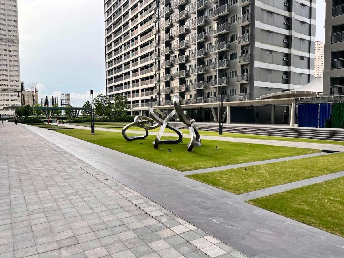 Smdc In Fame Apartment Manila