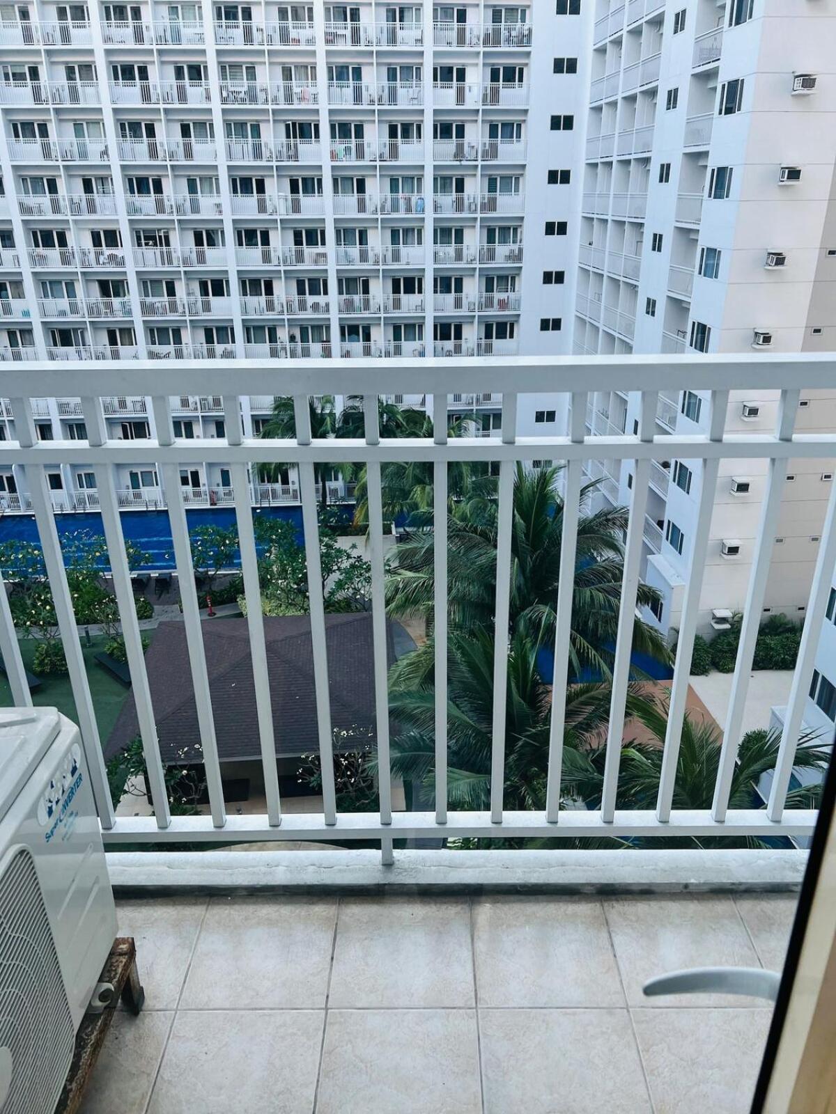 Apartment Rm# 839 B Shore 1 Manila