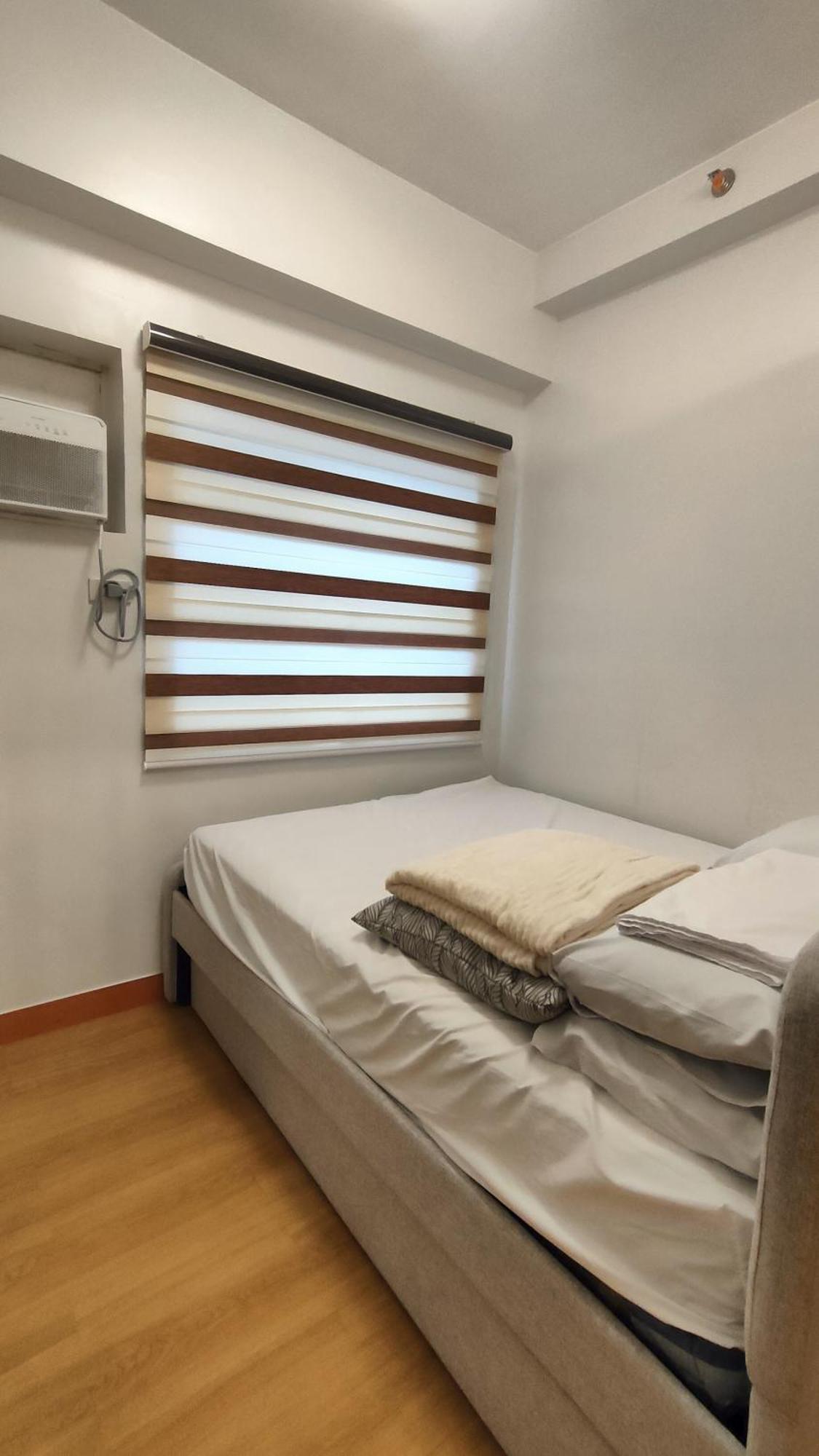 Magic Staycation Trees Residences Near Sm Fairview Manila