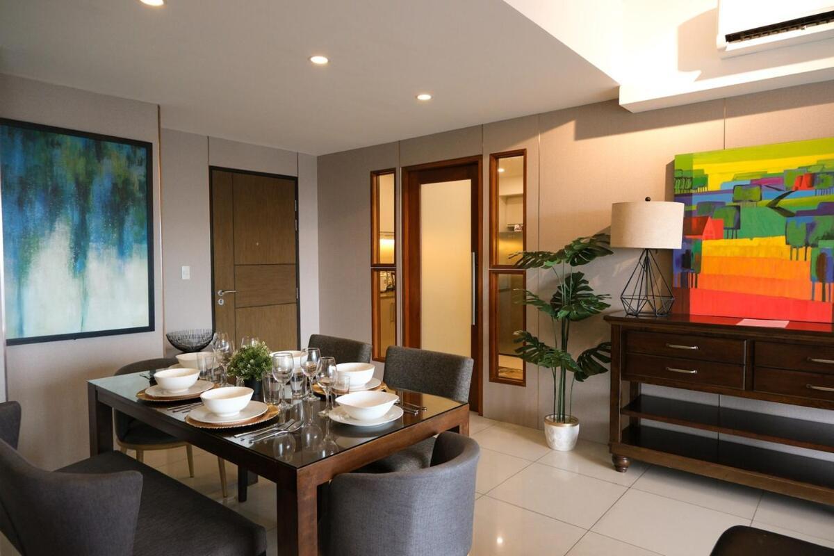 Apartamento Bgc One Uptown Premium 2br With Balcony Near Supermarket, Malls And Restaurants *