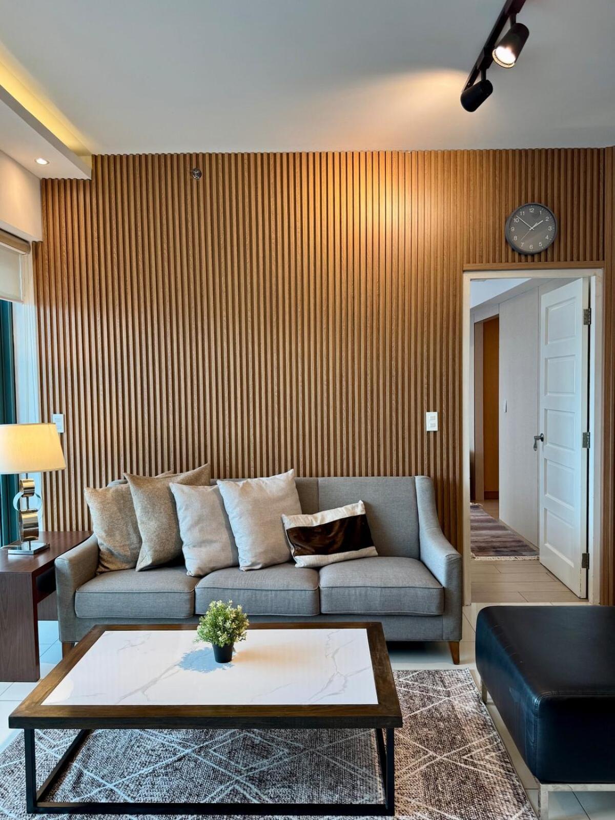 Apartment Bgc One Uptown Premium 2br With Balcony Near Supermarket, Malls And Restaurants Manila