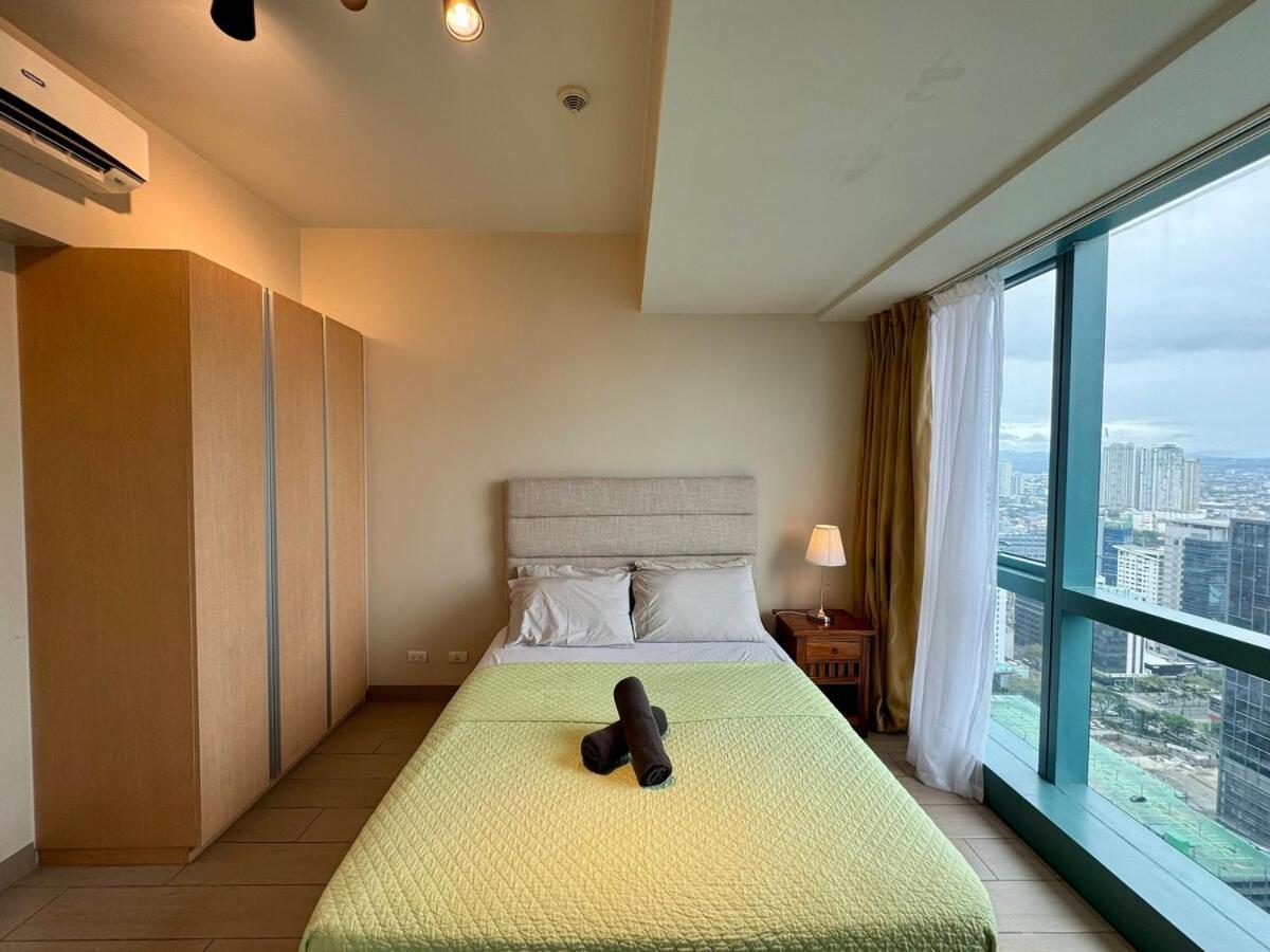 Apartamento Bgc One Uptown Premium 2br With Balcony Near Supermarket, Malls And Restaurants Manila
