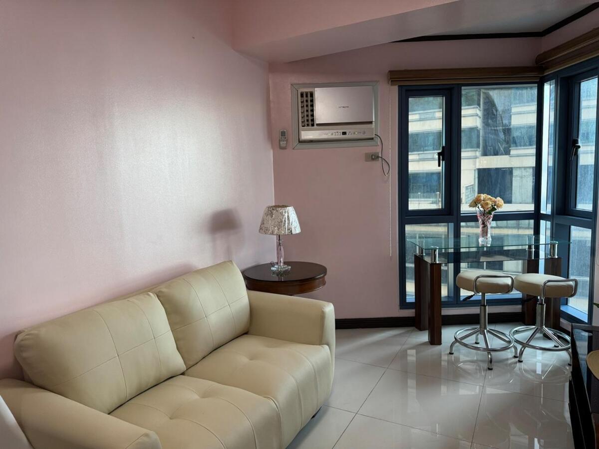 Grand Riviera 1201 Near Us Embassy And St Luke's Medical Center Extension Clinic Slec By Prime * Manila
