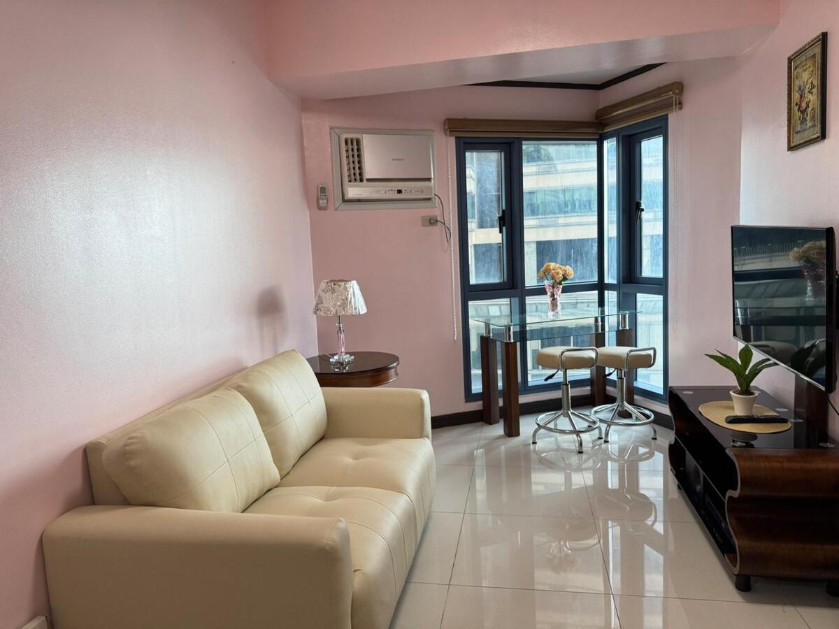Grand Riviera 1201 Near Us Embassy And St Luke's Medical Center Extension Clinic Slec By Prime *
