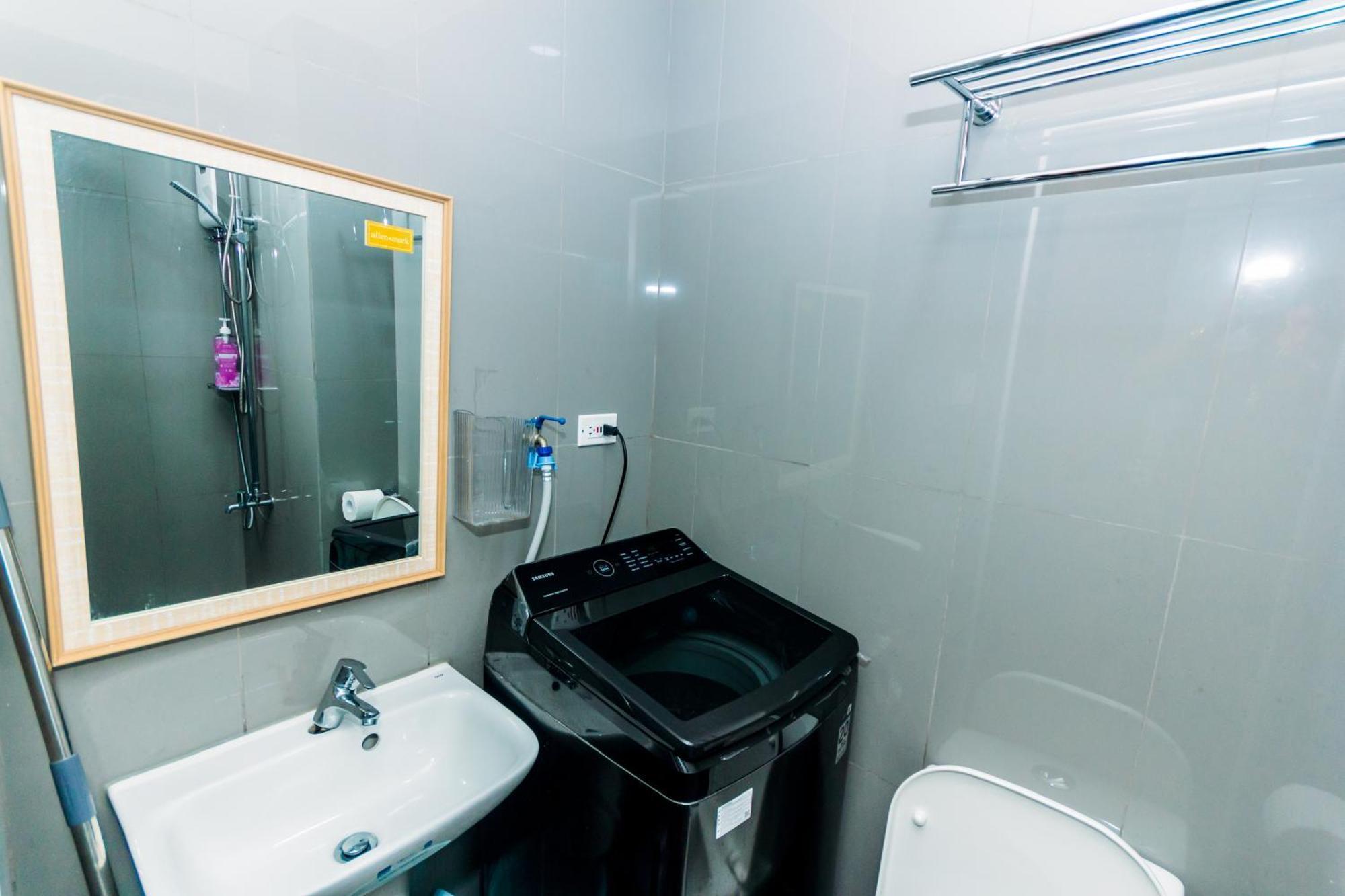 Chic Romantic Getaway Makati One Br Two Br Swim Gym 300 Mb Manila