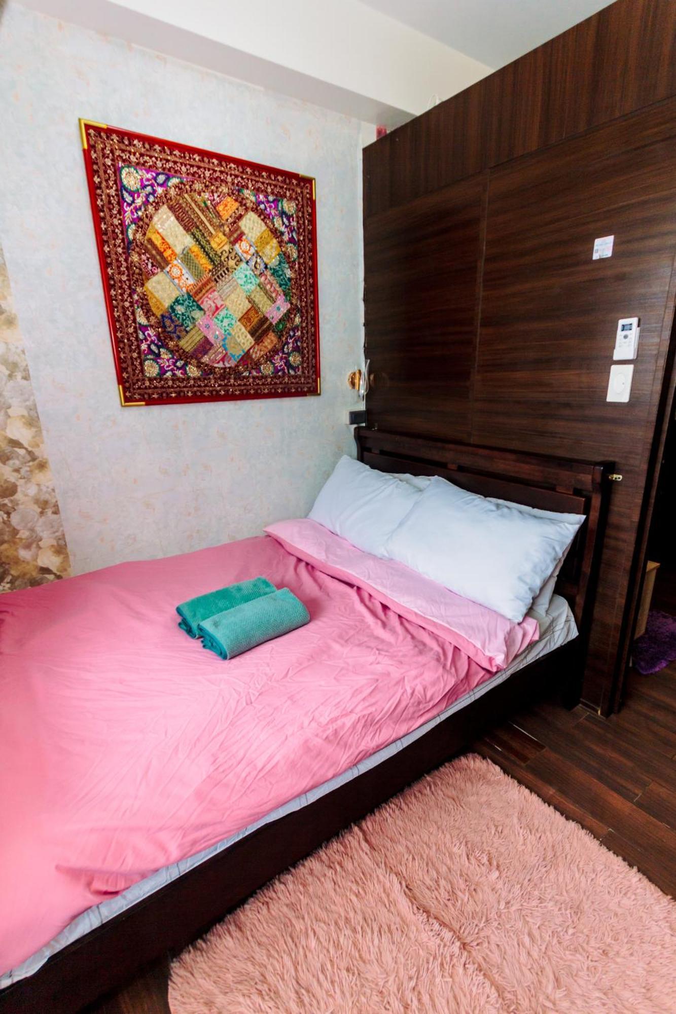 Chic Romantic Getaway Makati One Br Two Br Swim Gym 300 Mb * Manila