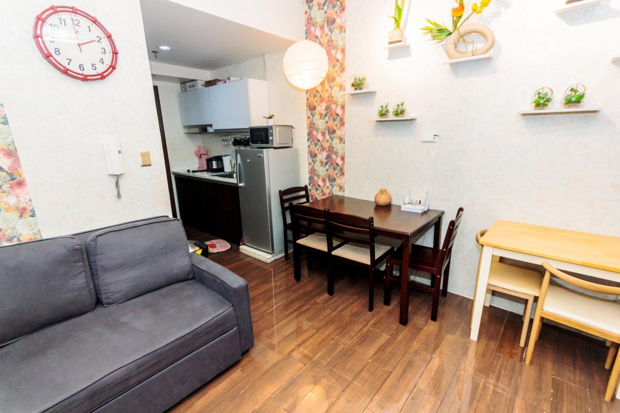 Apartment Chic Romantic Getaway Makati One Br Two Br Swim Gym 300 Mb Manila