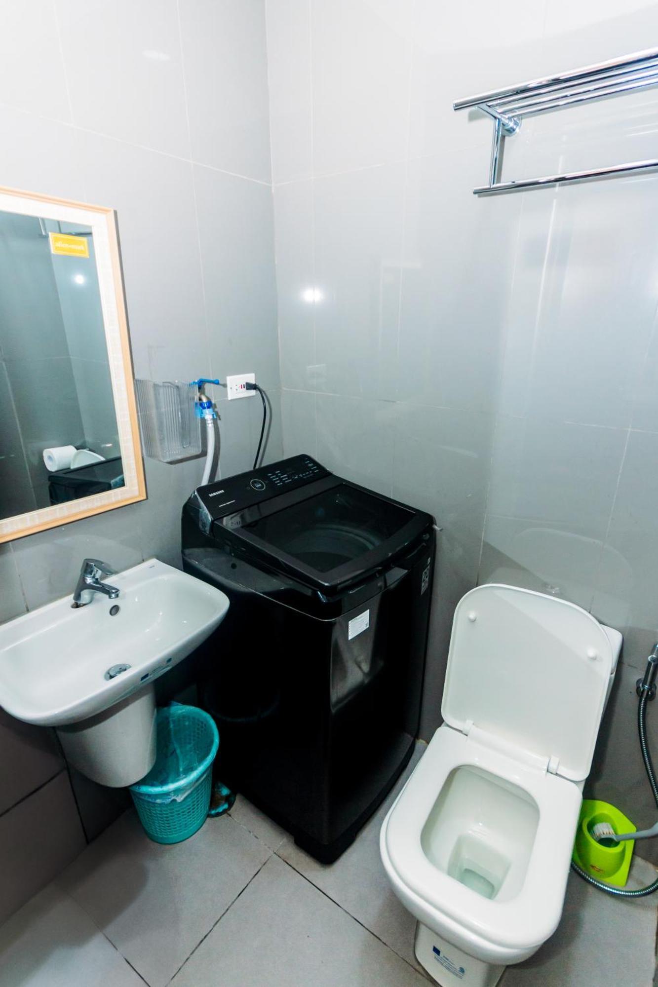 Chic Romantic Getaway Makati One Br Two Br Swim Gym 300 Mb *
