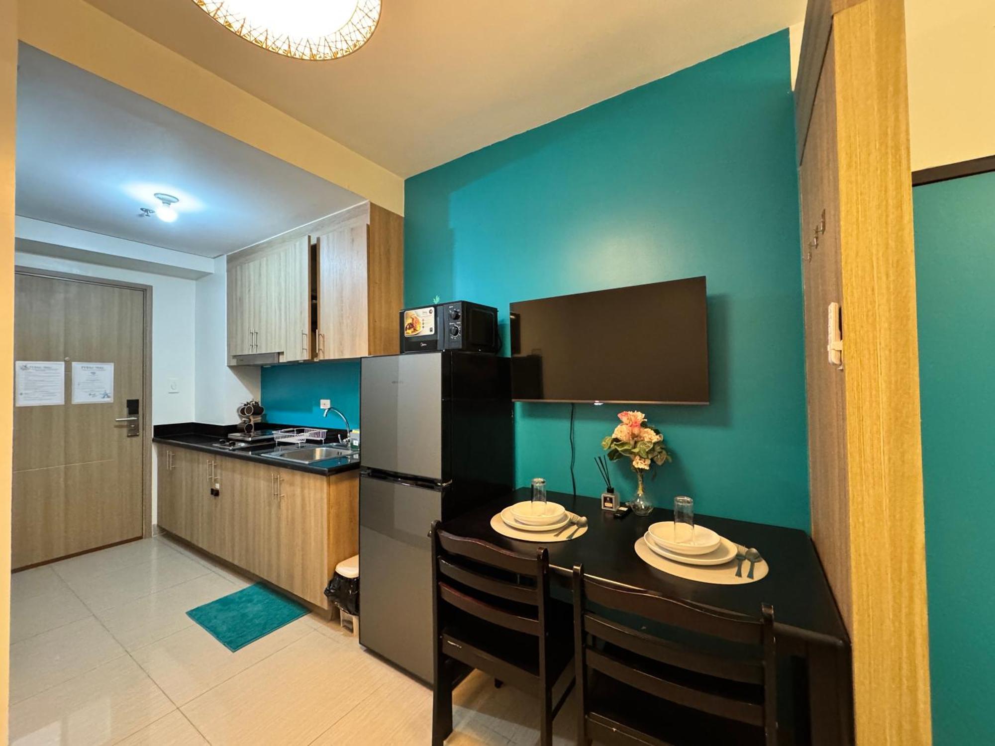 14102 Shore 2 Residences Cozy 1br With Balcony By Prime Apartment Manila