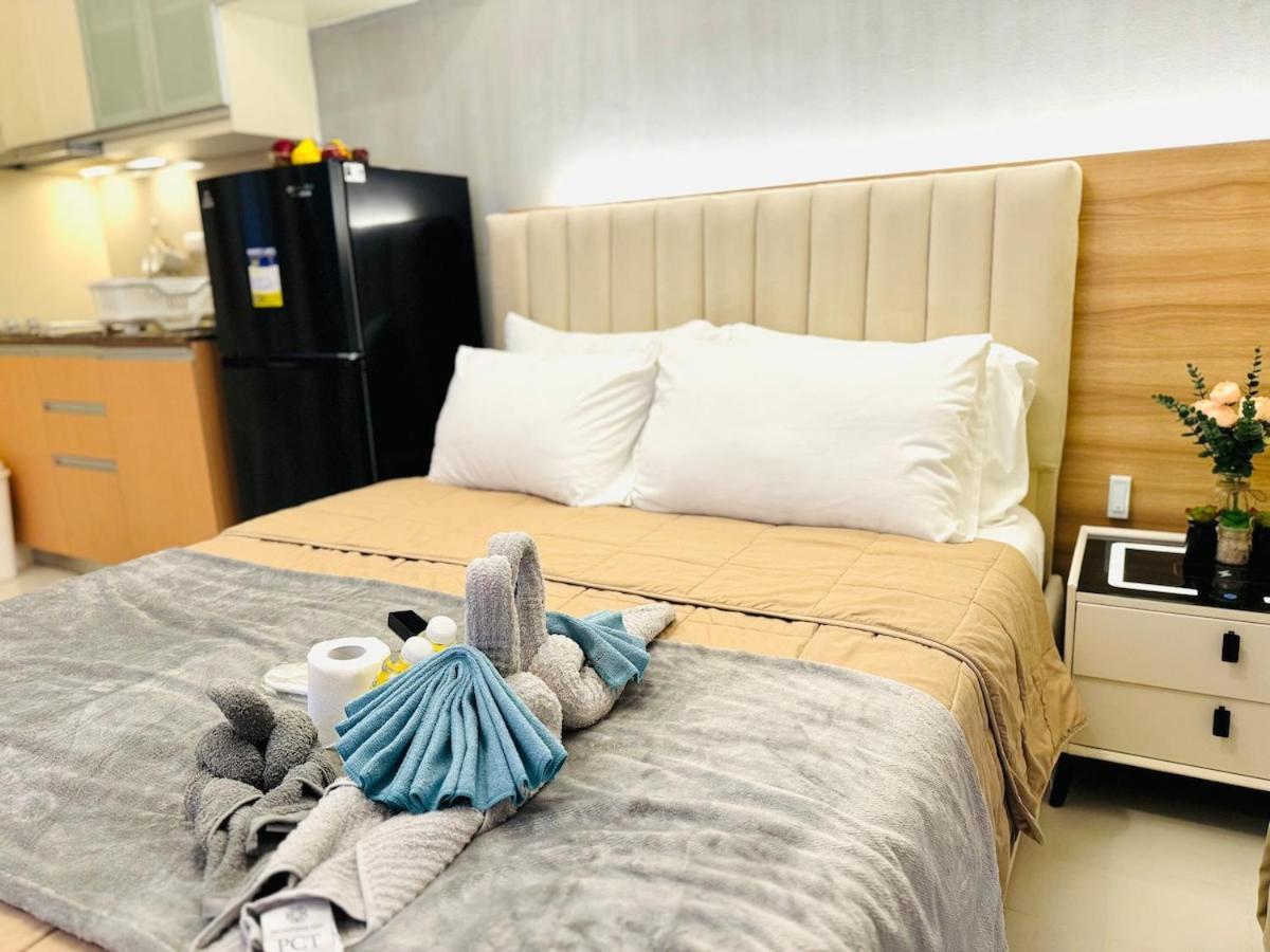Apartment Staycation Near Venice Mall Mckinley Taguig *