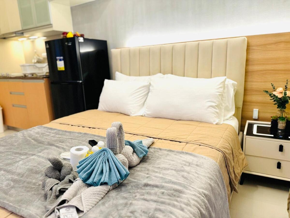 Apartment Staycation Near Venice Mall Mckinley Taguig *