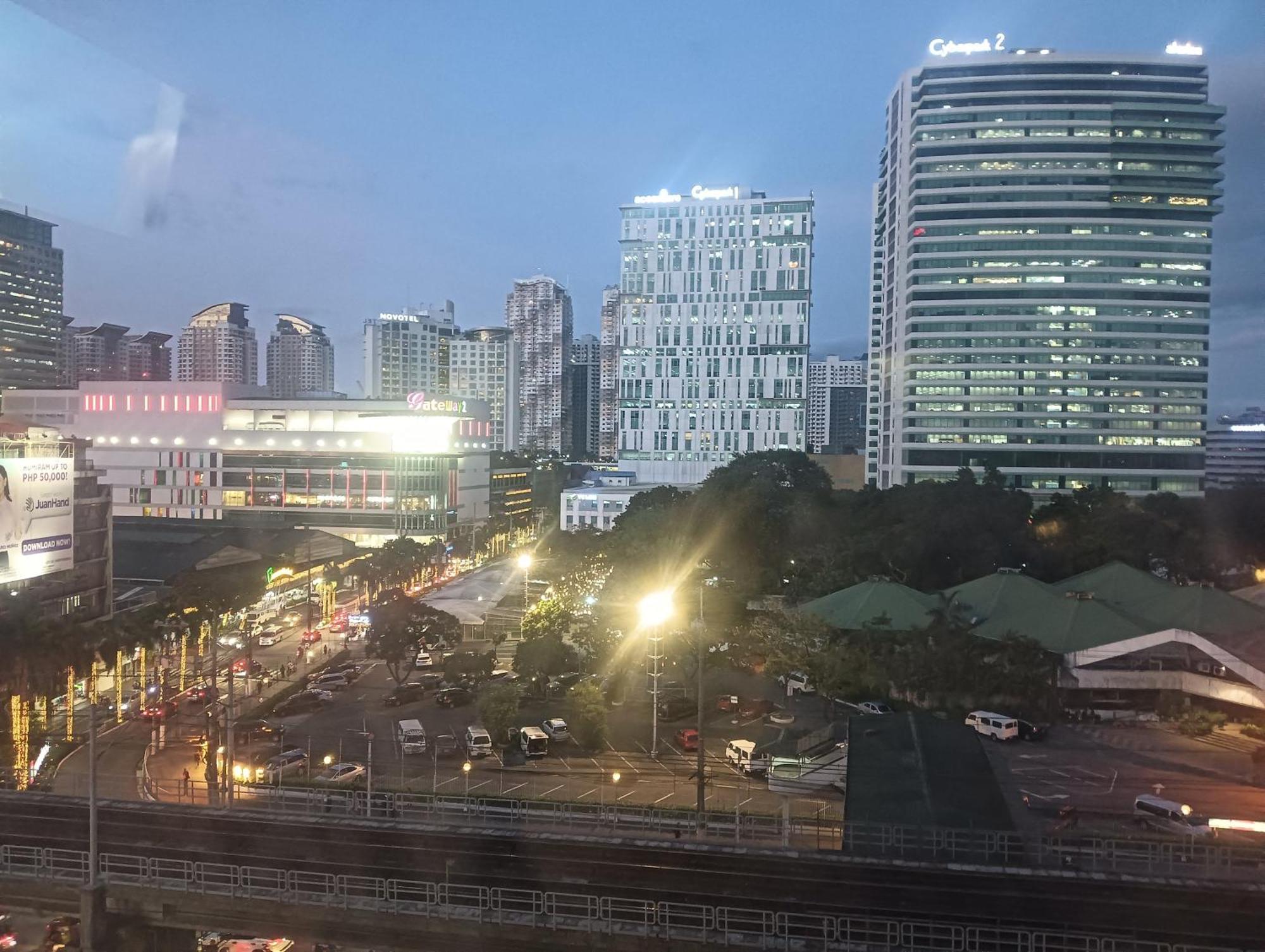 Deca Cubao Budget By Ashti Apartment