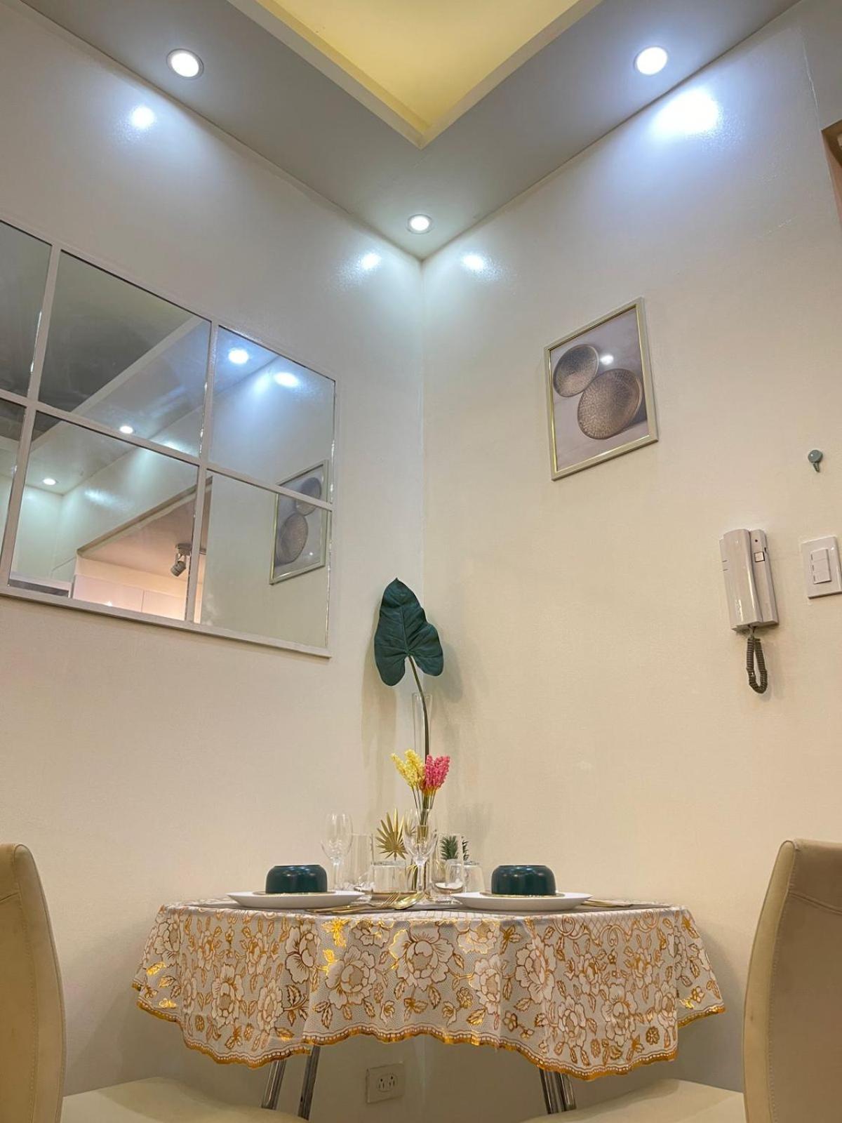 Bed & Breakfast Orchids Shore Residences Direct Pool Access Manila