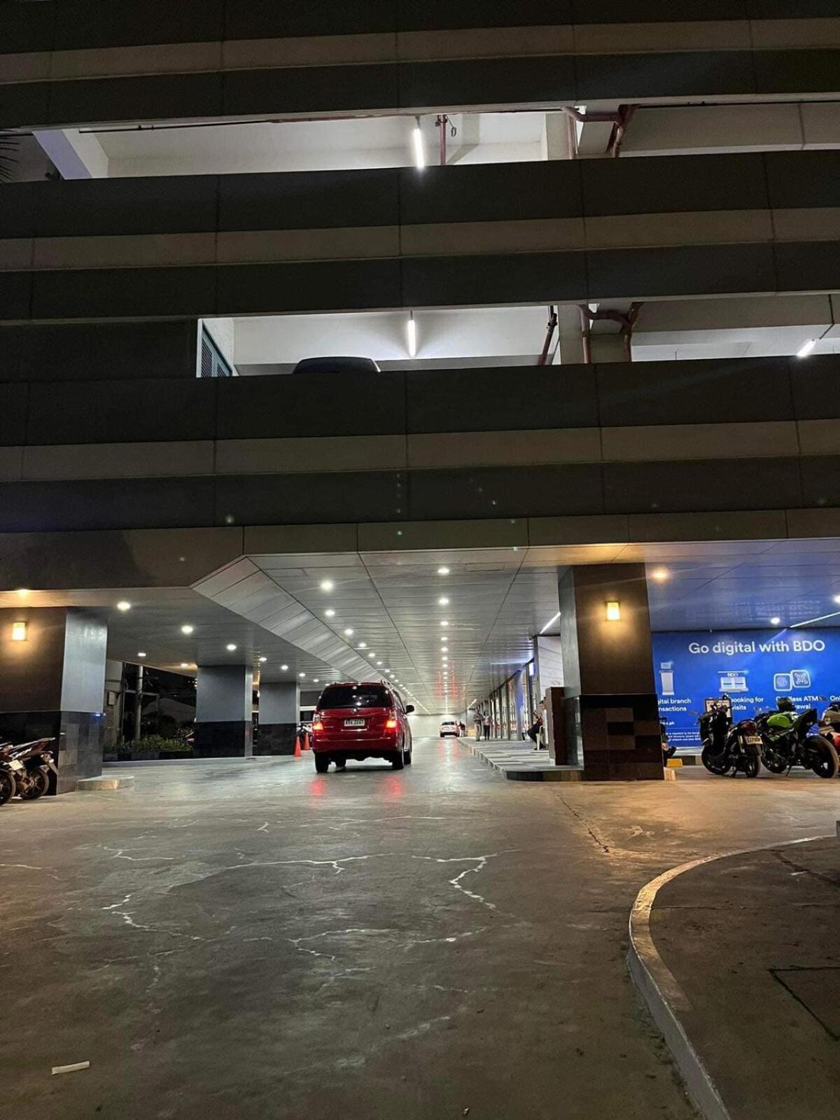 1br Solana 5 At Coast Residences Apartment