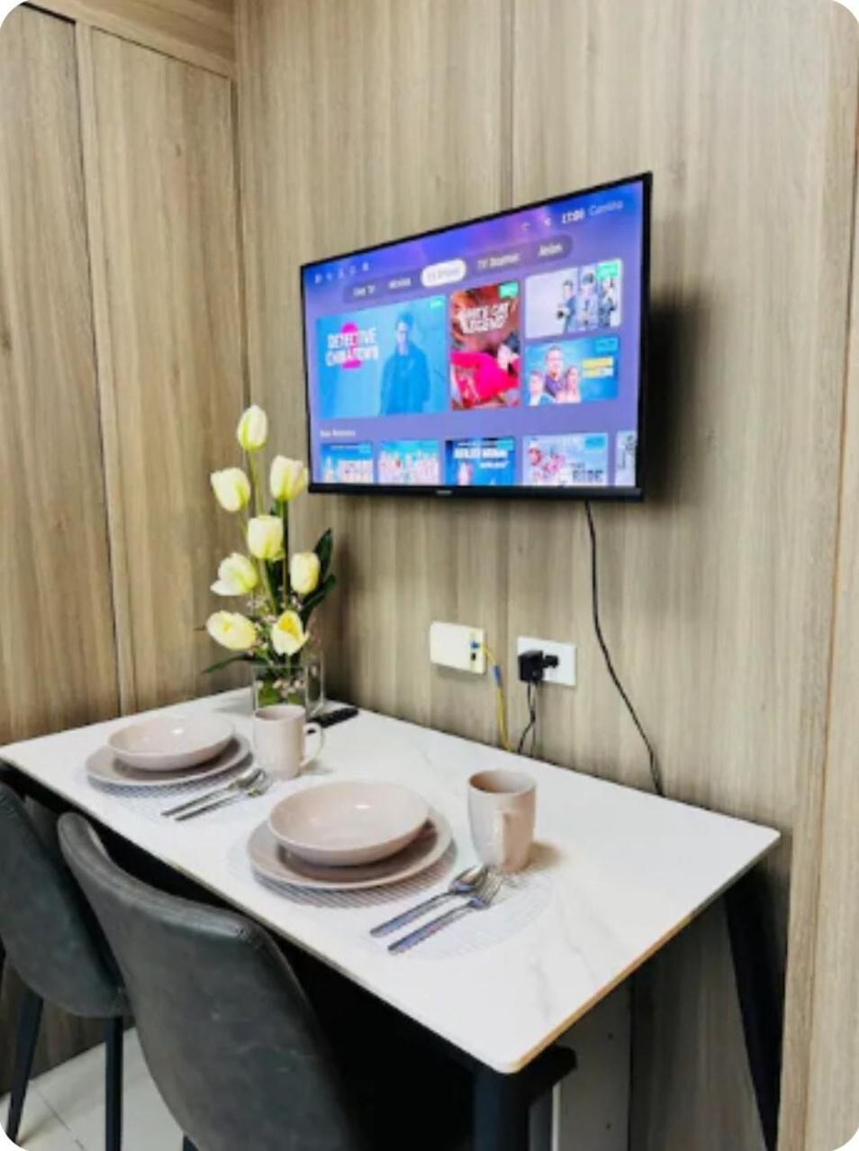 2br Solana 4 At Coast Residences Apartment Manila
