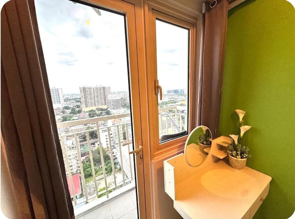 2br Solana 4 At Coast Residences Apartment