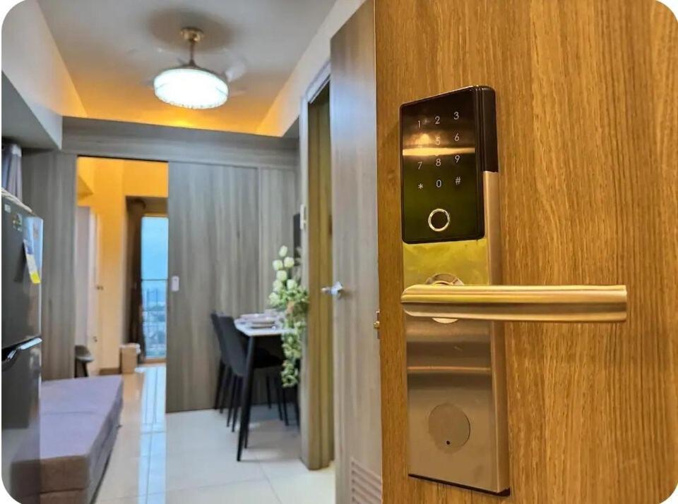2br Solana 4 At Coast Residences Apartment *