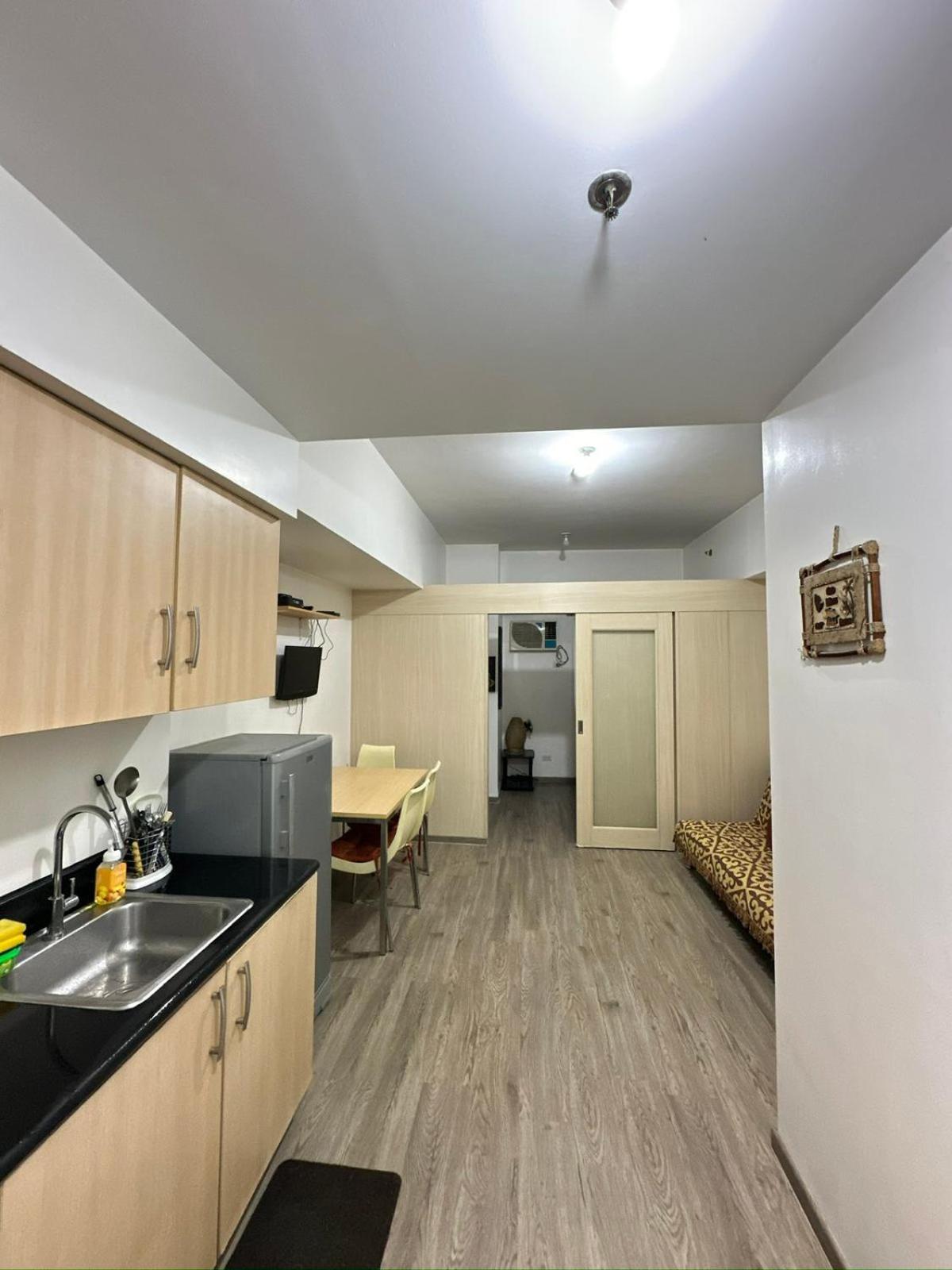 Light Residences 1 *