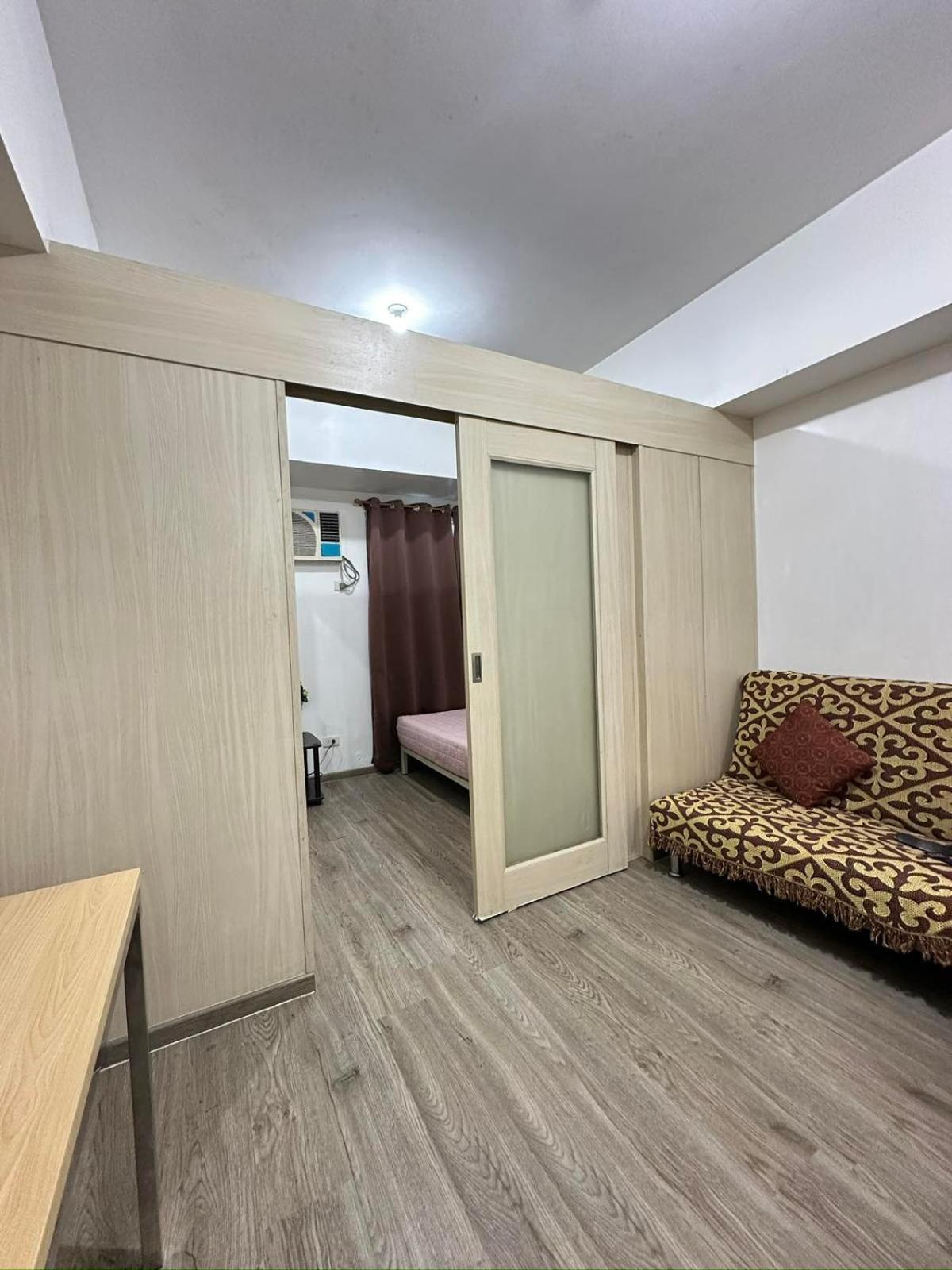 Light Residences 1 Apartment *