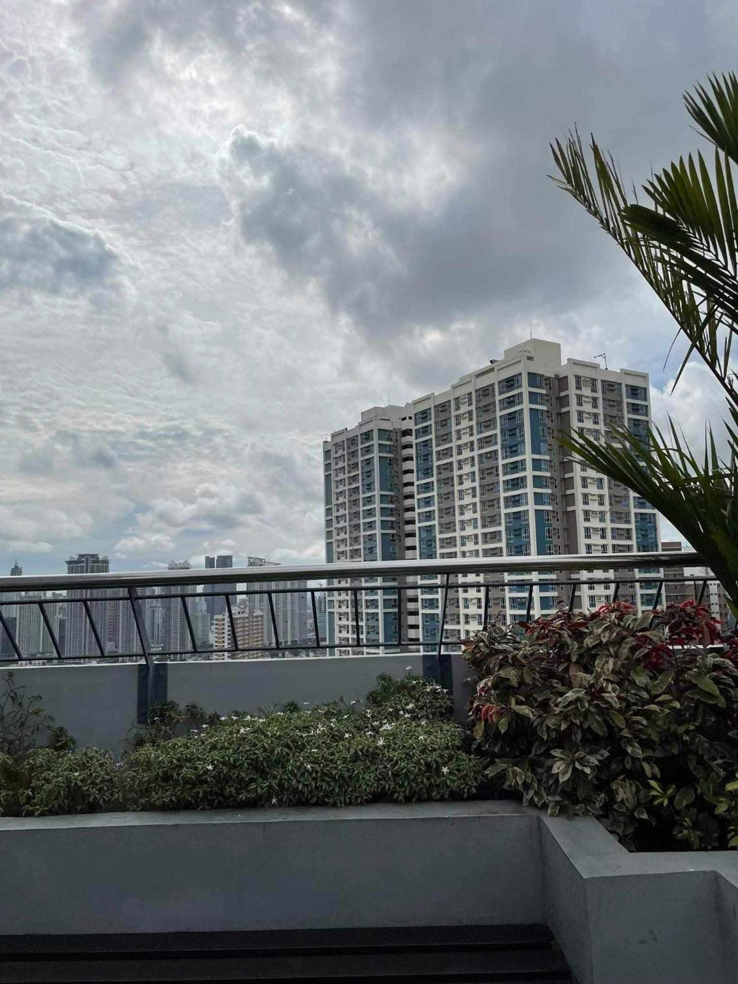 Studio 203 T2 Sunshine100 Wifi 65Inchestv Poolaccess Billiard Apartment *