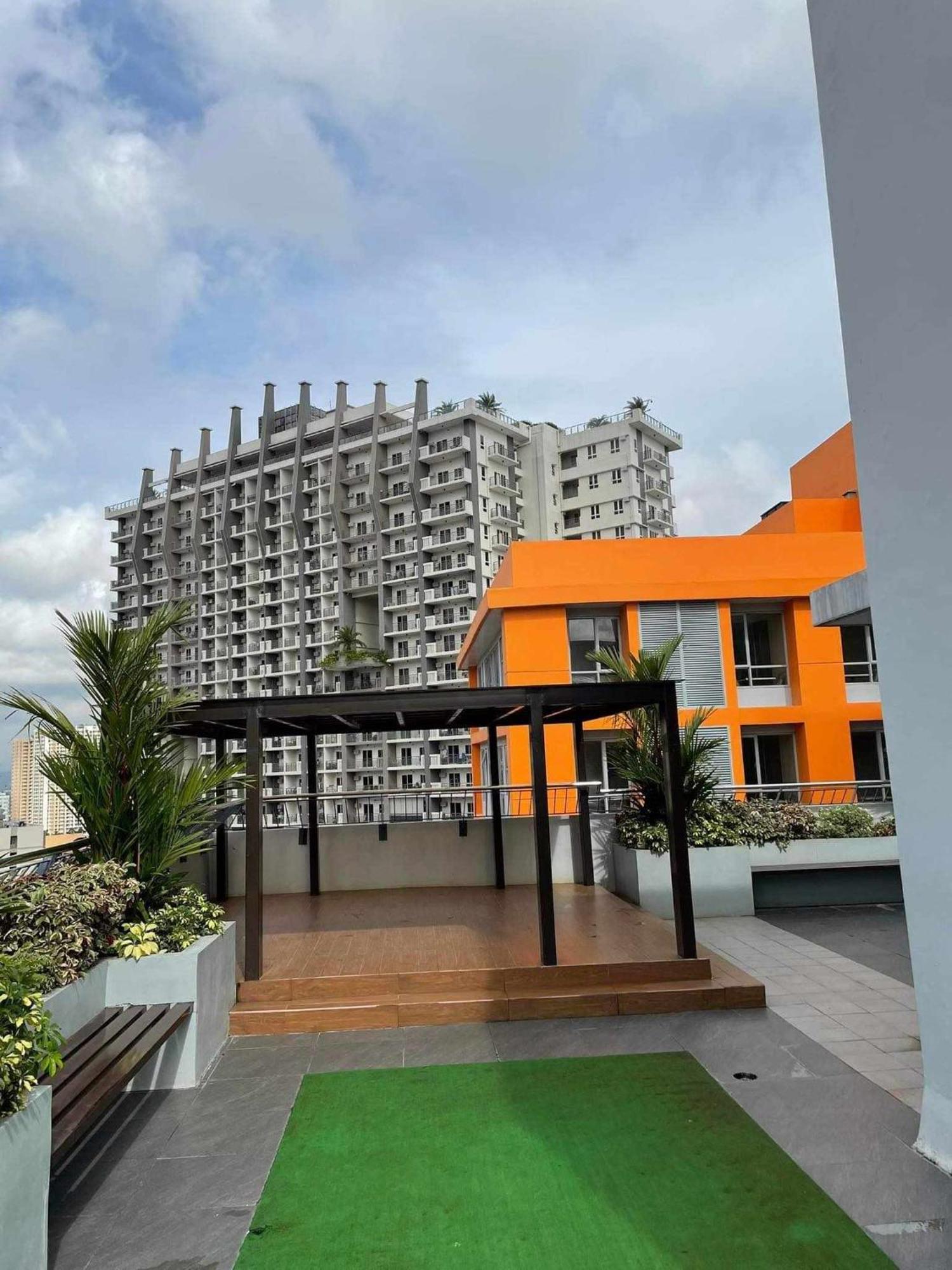 Studio 203 T2 Sunshine100 Wifi 65Inchestv Poolaccess Billiard