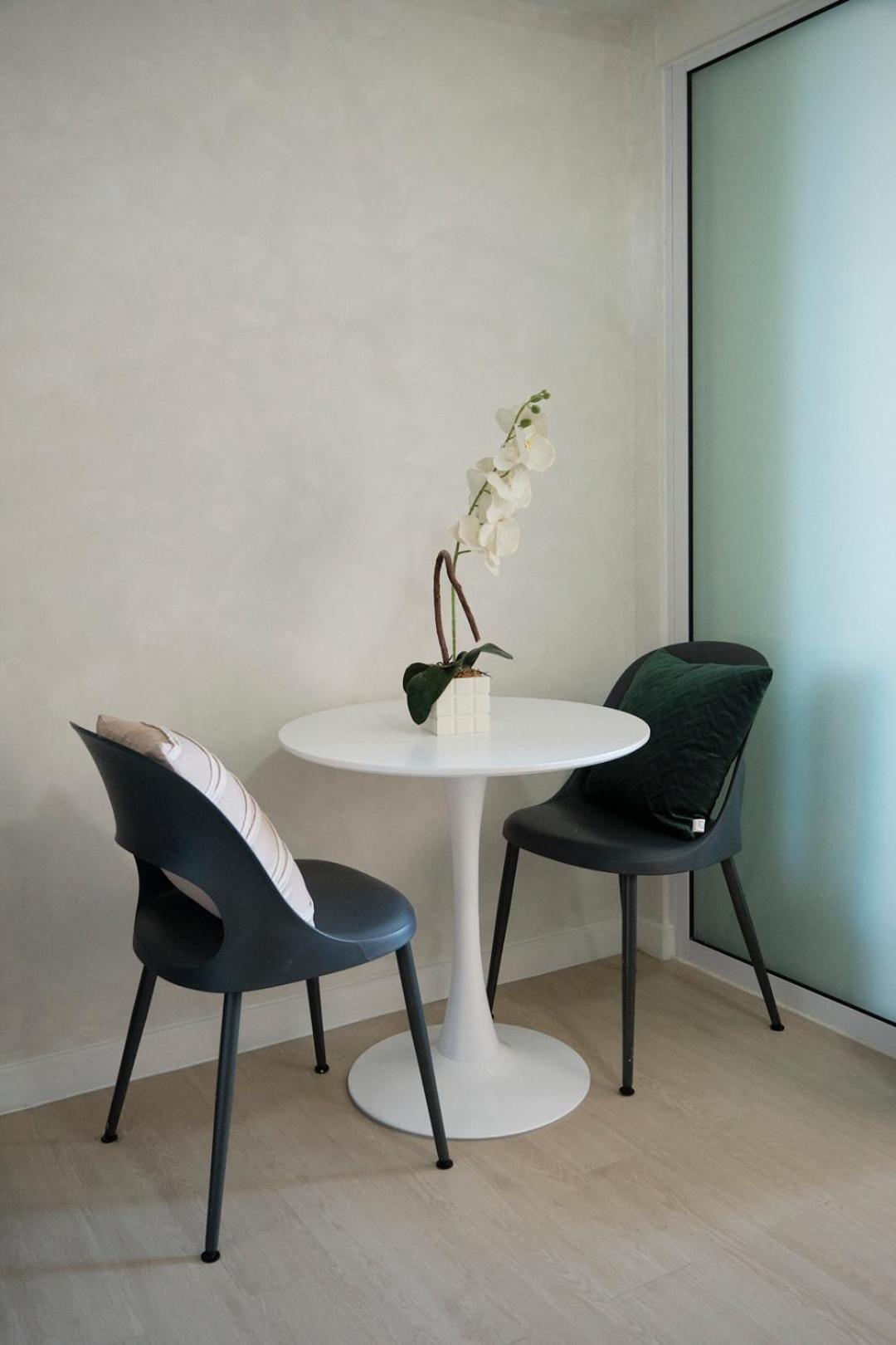 Bahamas Tower Azure Urban Residences By Nestled Nook Manila