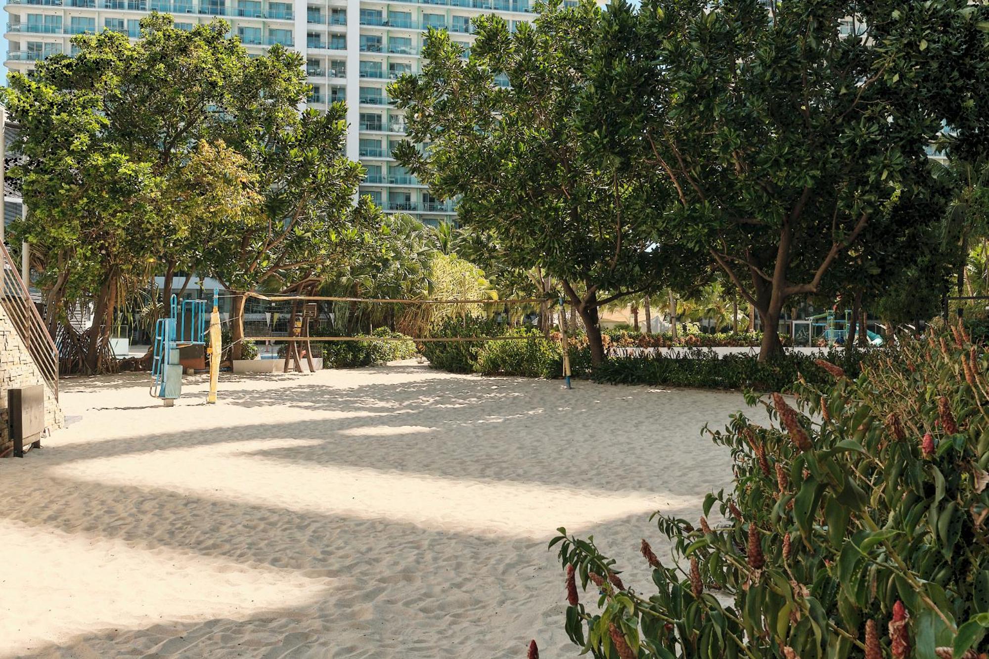 Bahamas Tower Azure Urban Residences By Nestled Nook Apartment *
