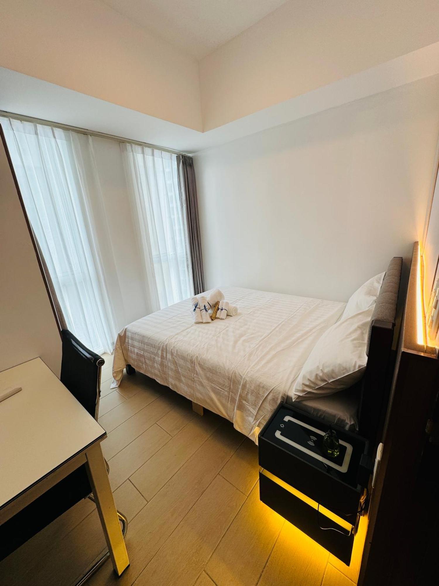 Venetian Panorama Bgc Venice Grand Canal Ment, 4 Bedrooms, For 10 Guests *