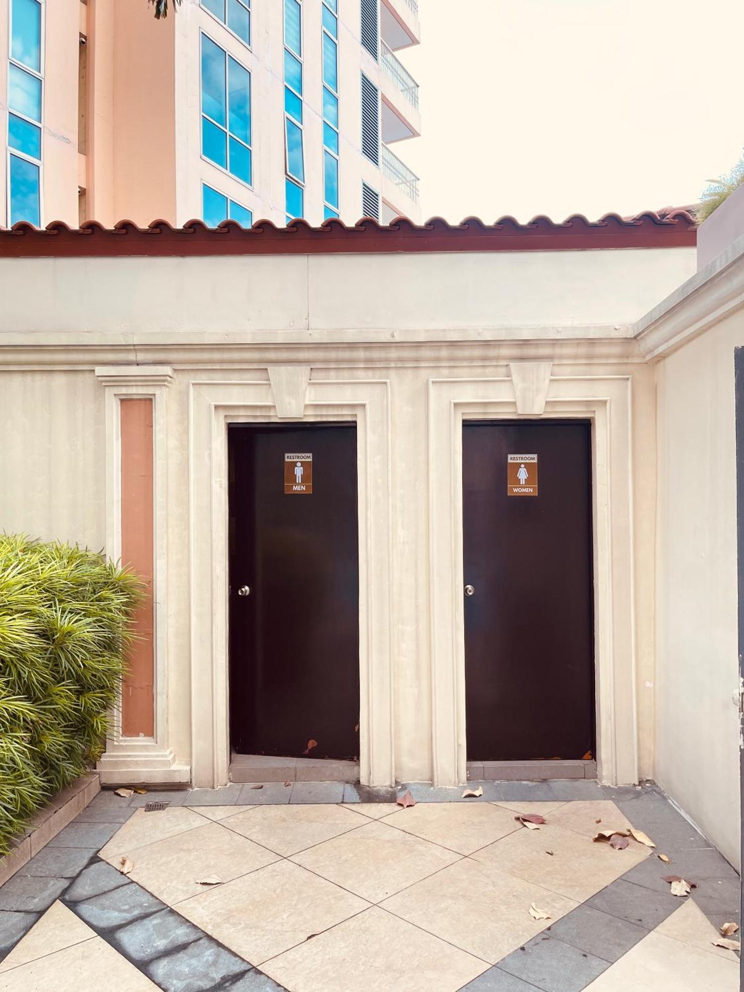 Venetian Panorama Bgc Venice Grand Canal Ment, 4 Bedrooms, For 10 Guests